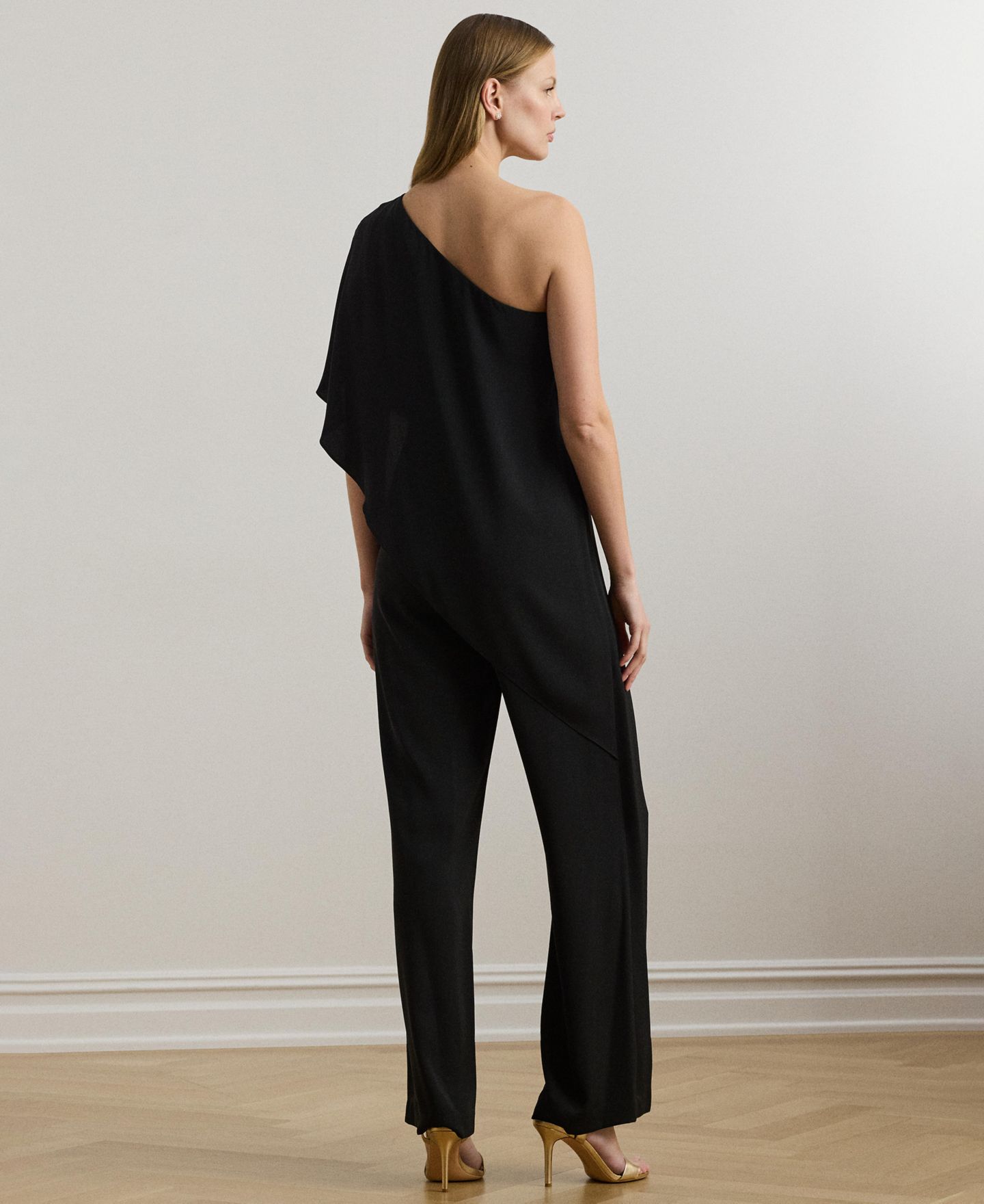 Женский комбинезон Lauren Ralph Lauren Cape Georgette One-Shoulder Jumpsuit, цвет: Чёрный — фото 4