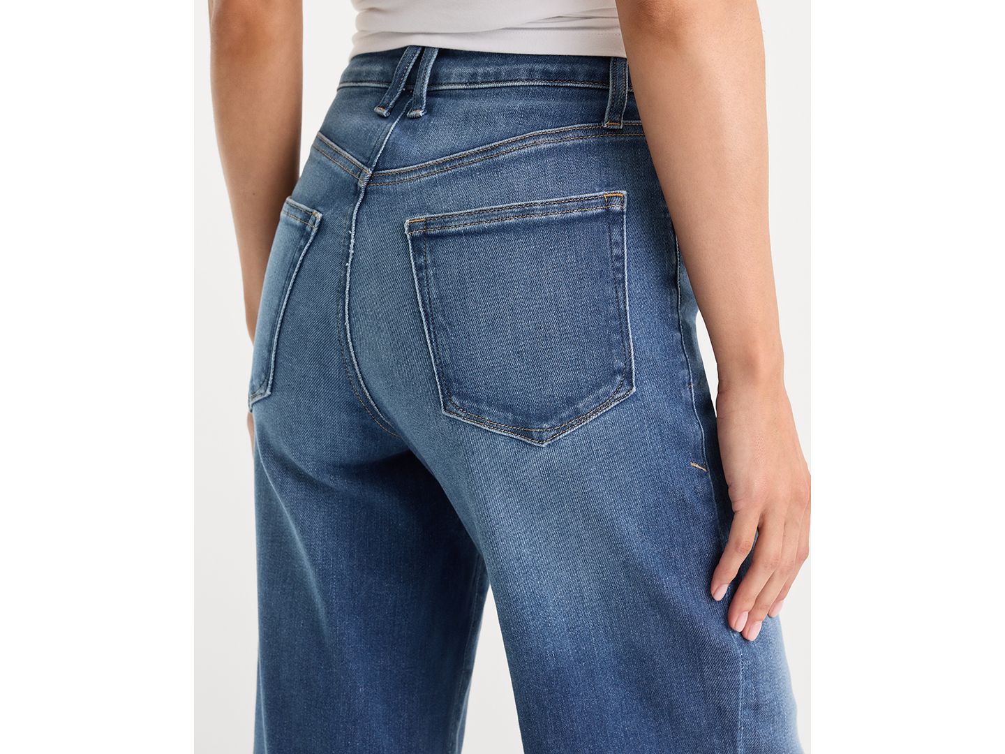Женские джинсы Good American Soft Tech Good Waist Palazzo Ankle, цвет: Индиго, вариант 1 — фото 5