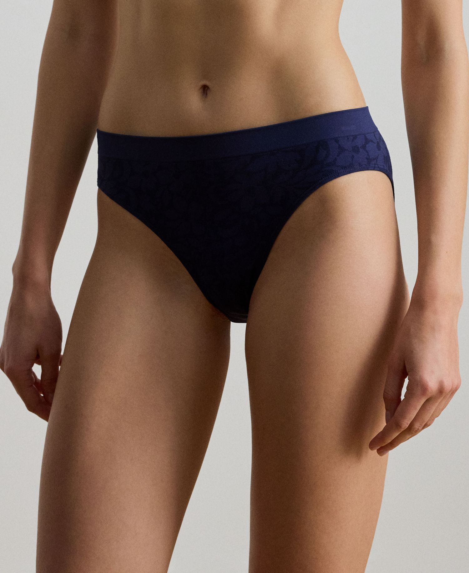 Women Floral Lace Seamless Bikini Panty