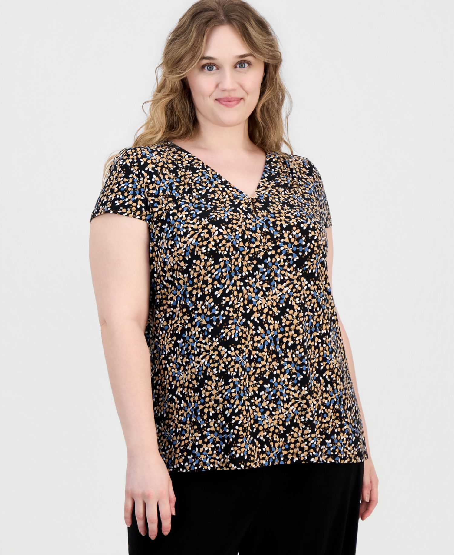 Plus Size Printed V-Neck Short-Sleeve Top