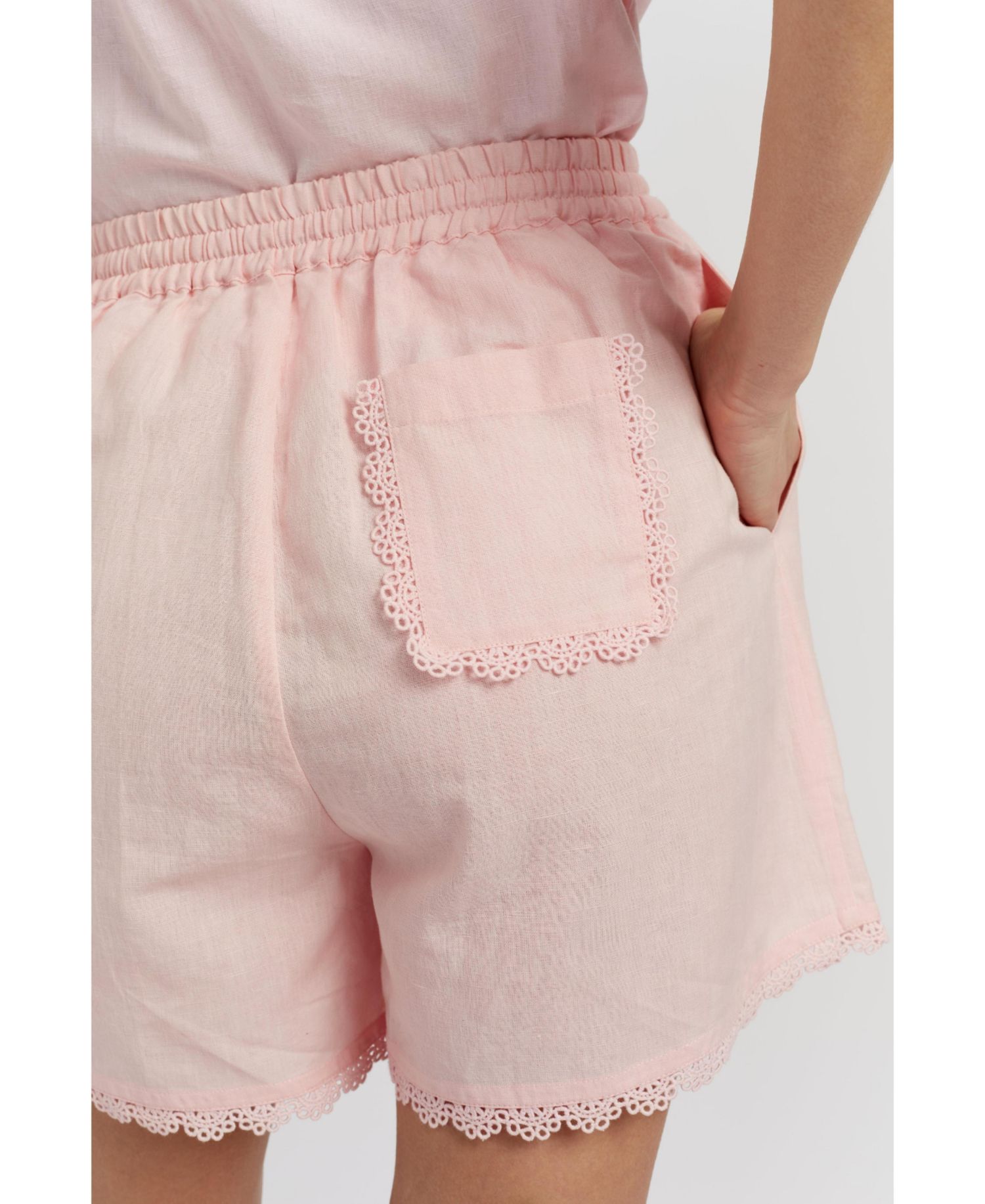 Women's Chinti and Parker Sienna Linen-Blend Scallop Edge Shorts