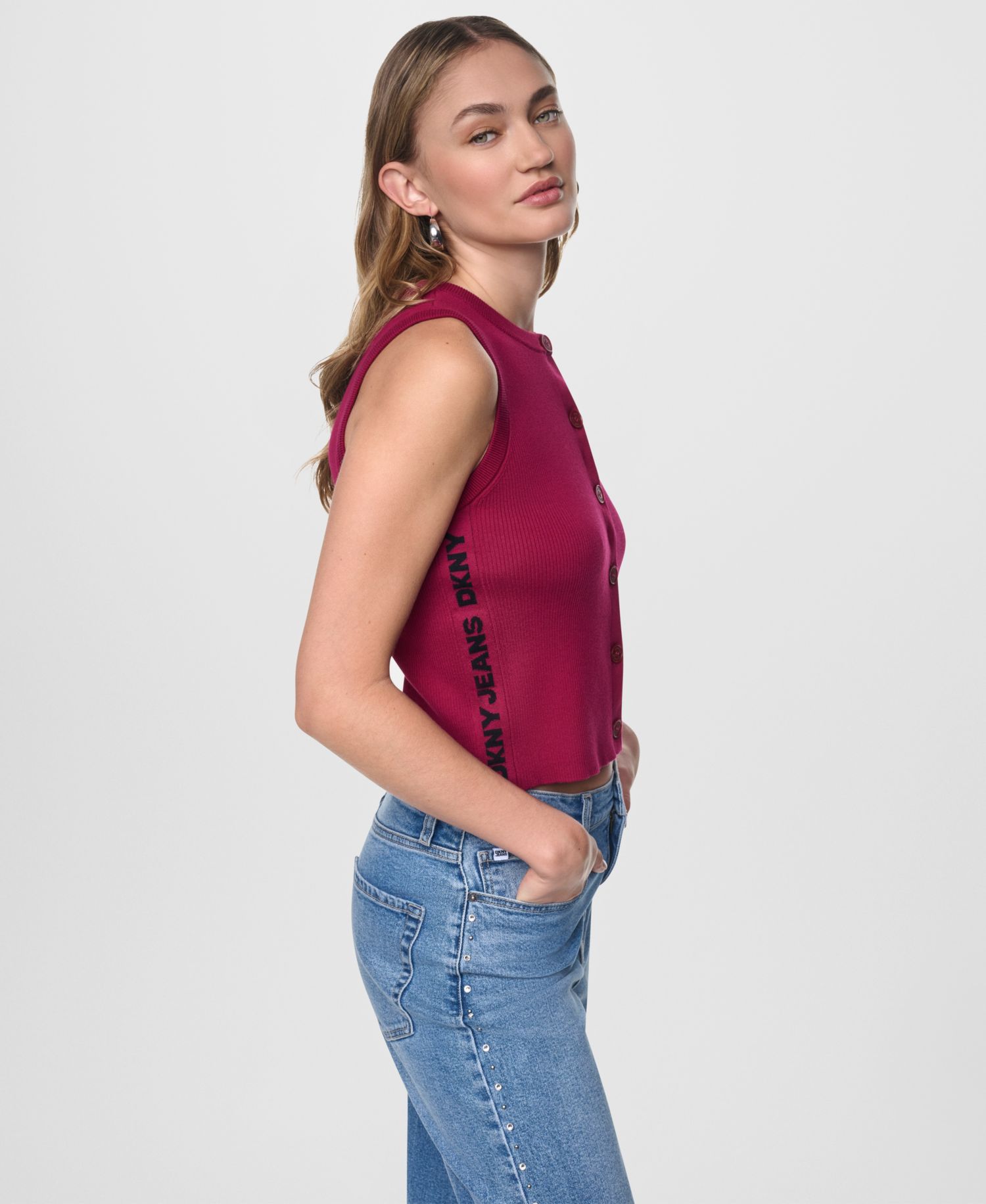 Women's Sleeveless Crewneck Sweater