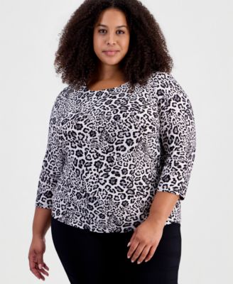 Plus Size Printed 3/4-Sleeve Top
