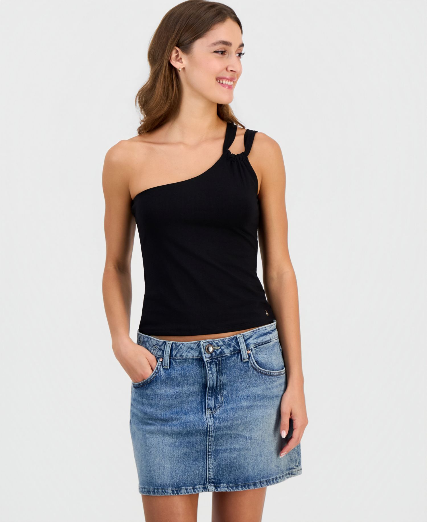 Women's Eira Off-Shoulder Asymmetric One-Shoulder Knit Top
