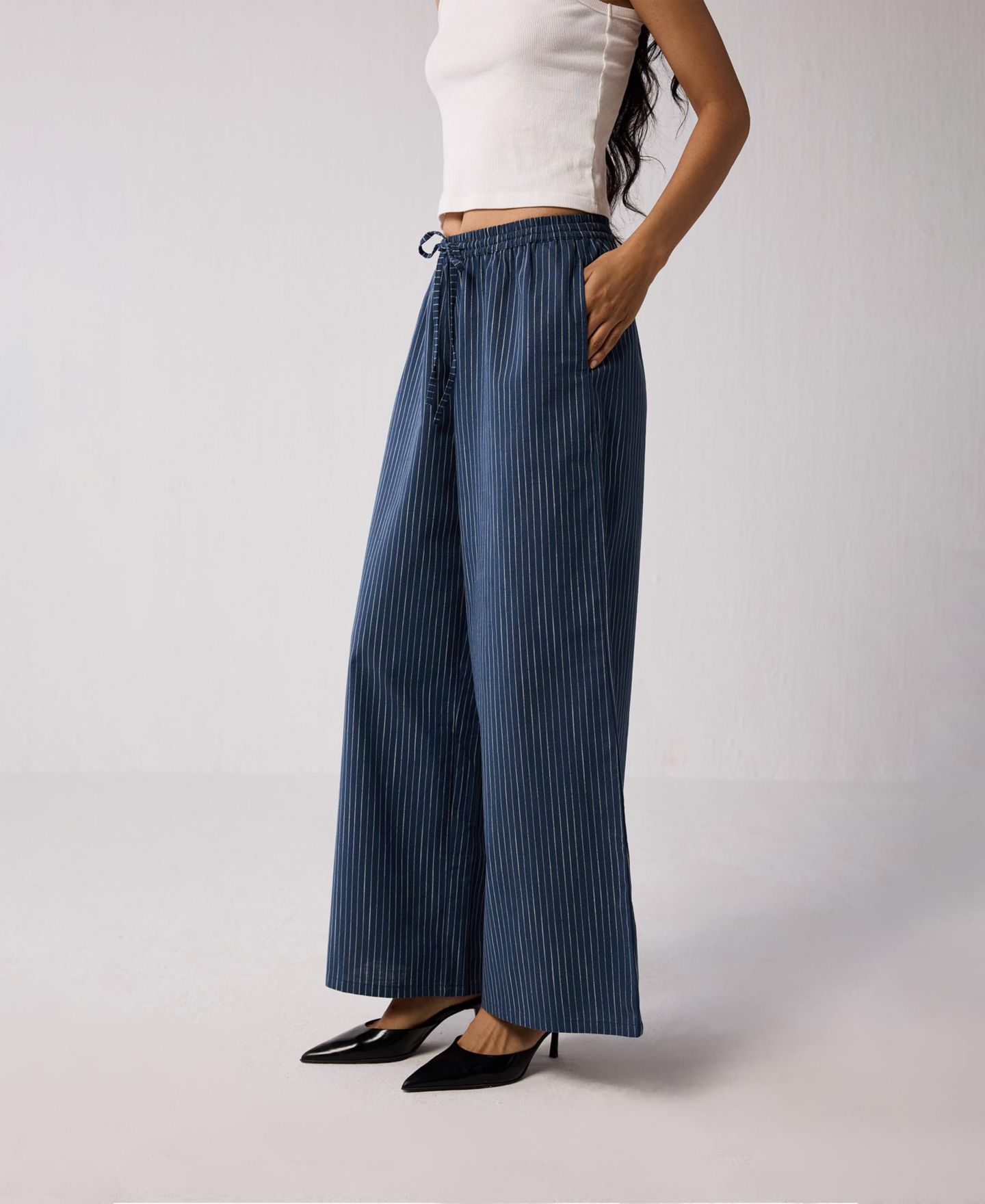 Женские брюки Reistor Wide-leg Drawstring with Stripes, цвет: Тёмный синий — фото 3
