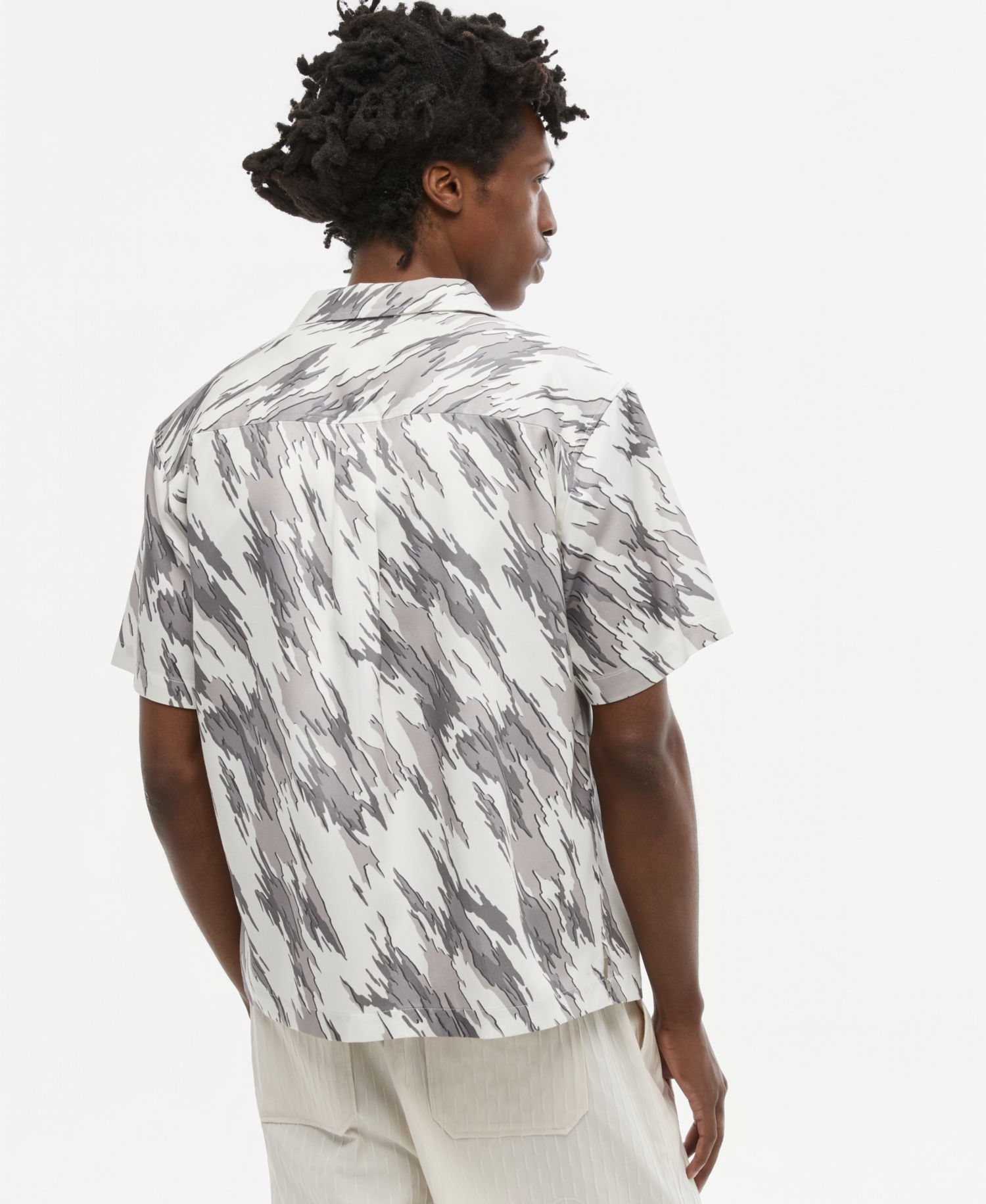 Men's Relaxed-Fit Camo Short-Sleeve Shirt, Macy's Exclusive