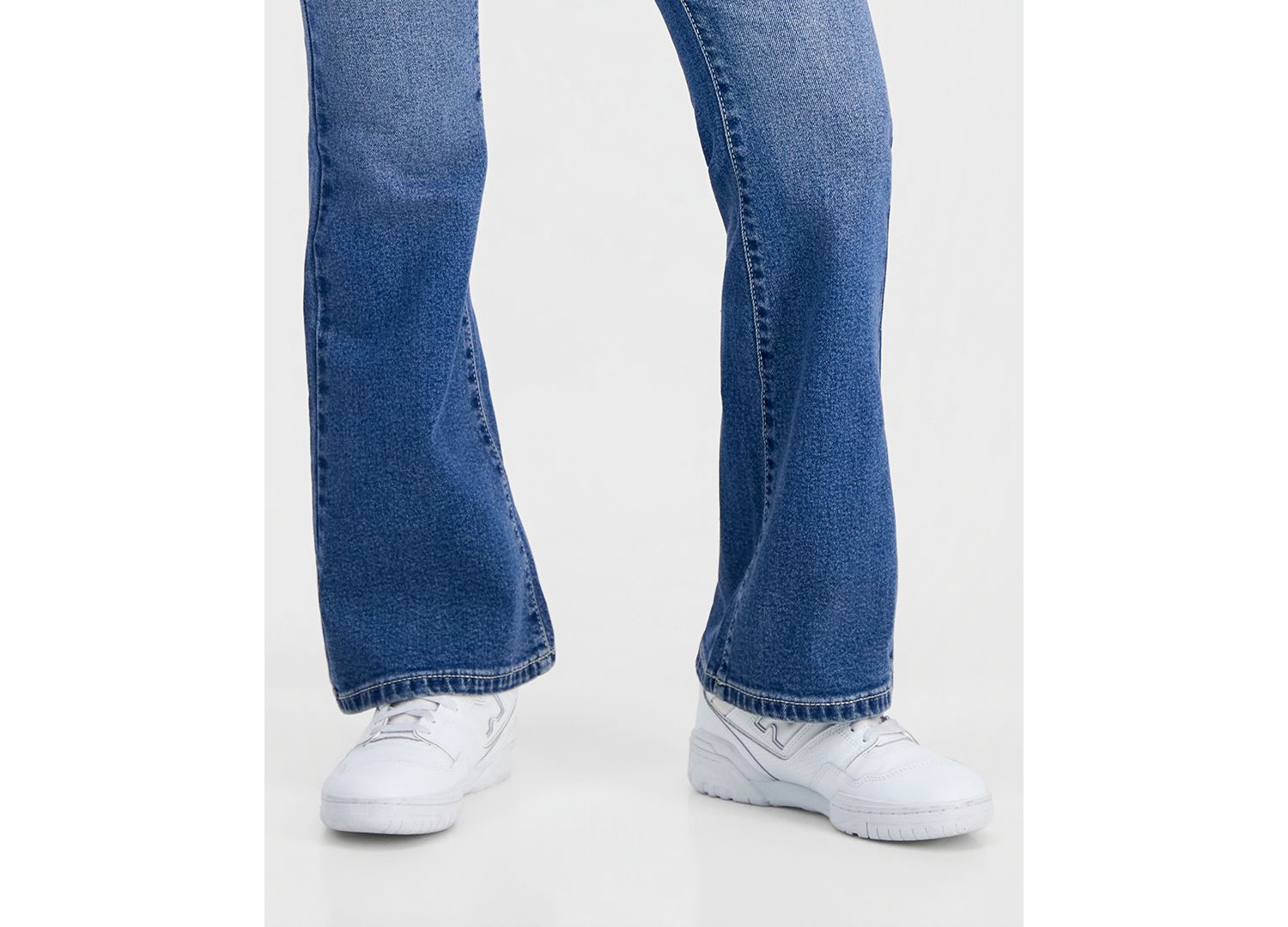 Juniors' Embroidered Flap-Pocket Flare-Leg Jeans