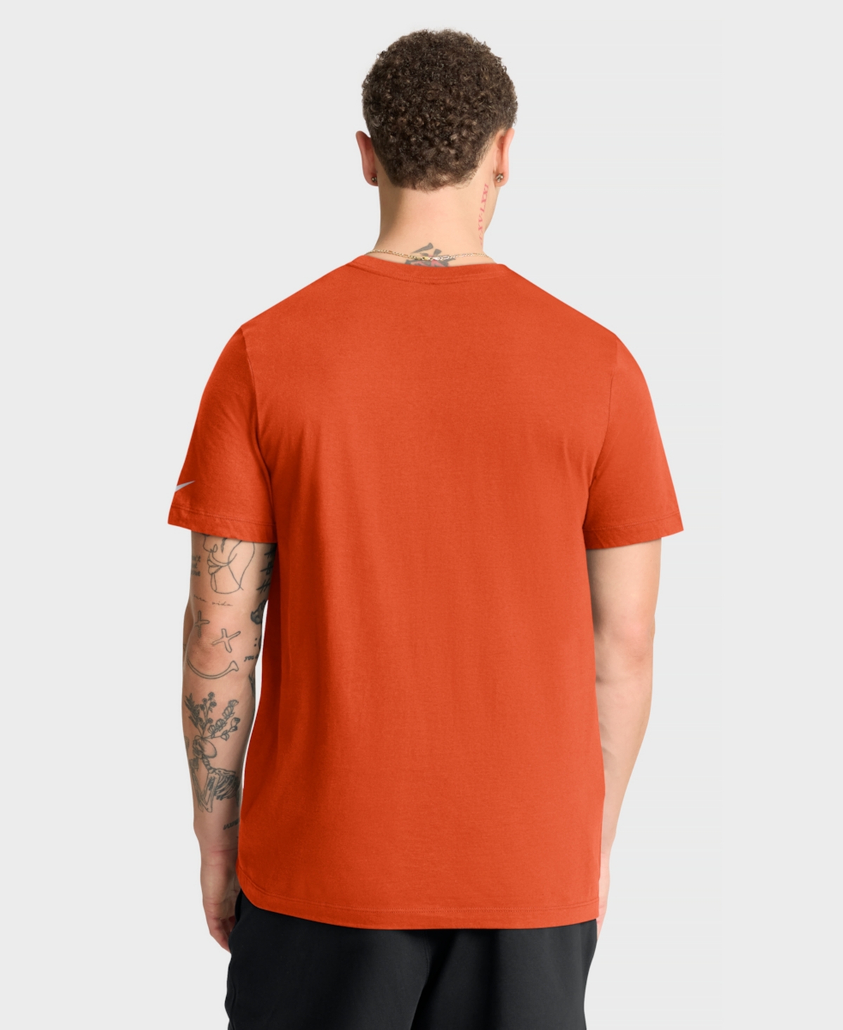 Nike Men's Orange Chicago Bears Essential Logo T-Shirt
