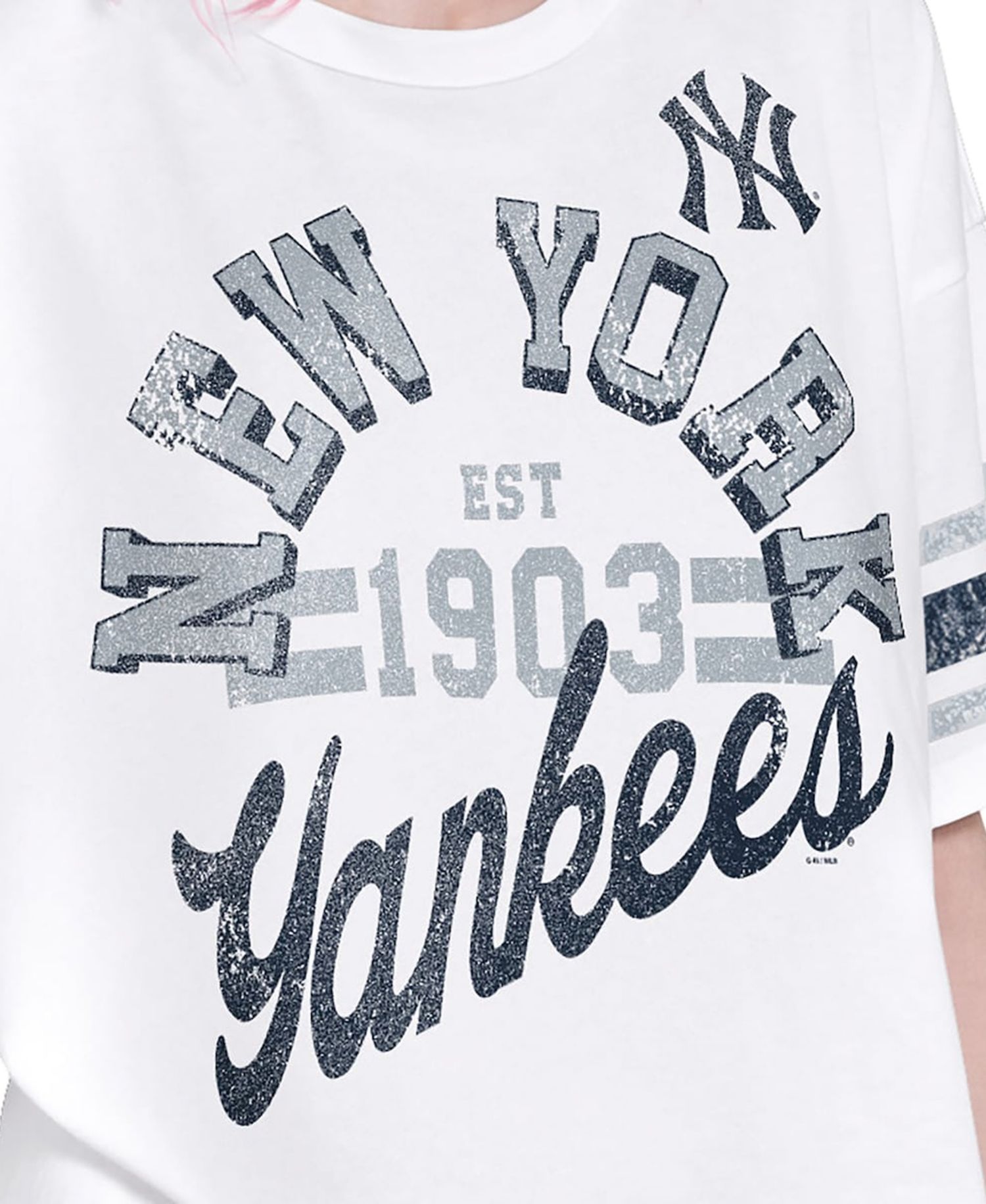 Women's White New York Yankees Cropped Hurry Up Offense T-Shirt
