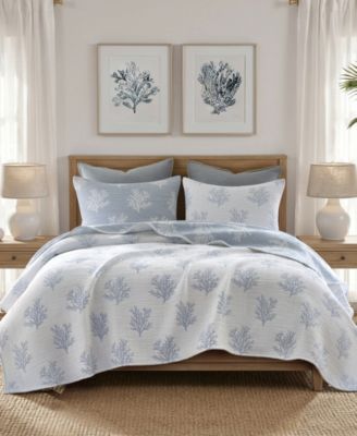 Mia Coral Jacquard Reversible Lightweight 3-Piece Quilt Set, King/California King