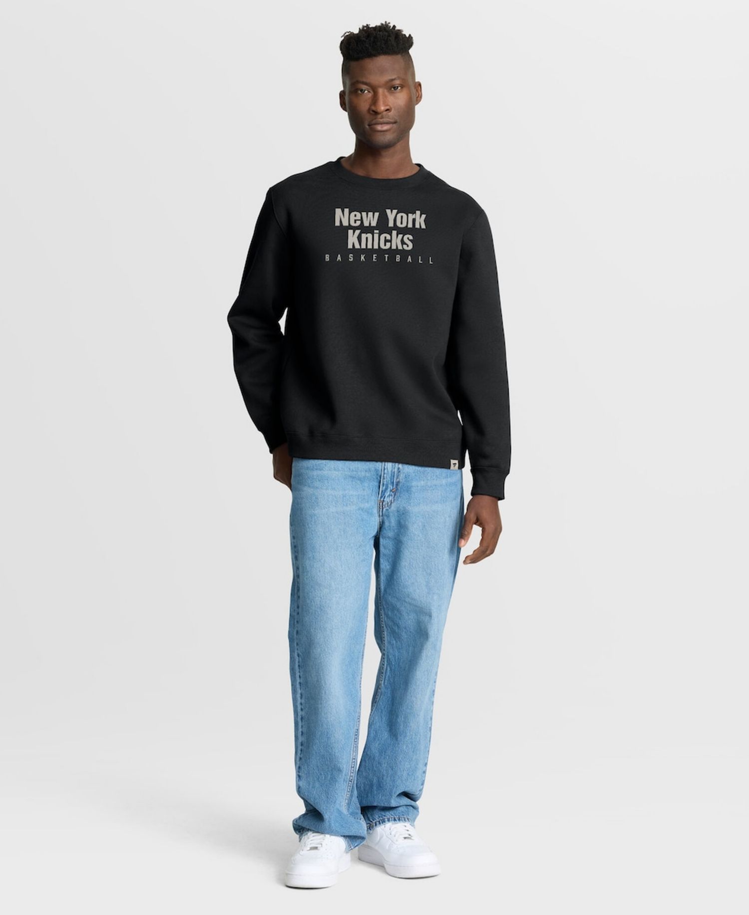 Men's Black New York Knicks Crossover Collection Defensive Rotation Drill Premium Pullover Sweatshirt