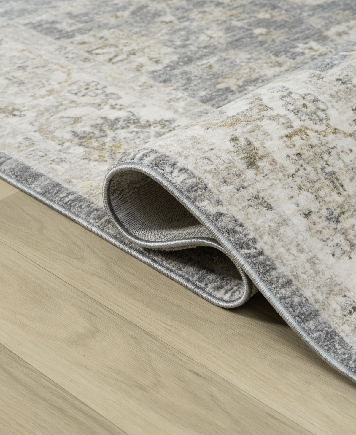 Lr Home Maria Mir- 4'x6'6" Area Rug