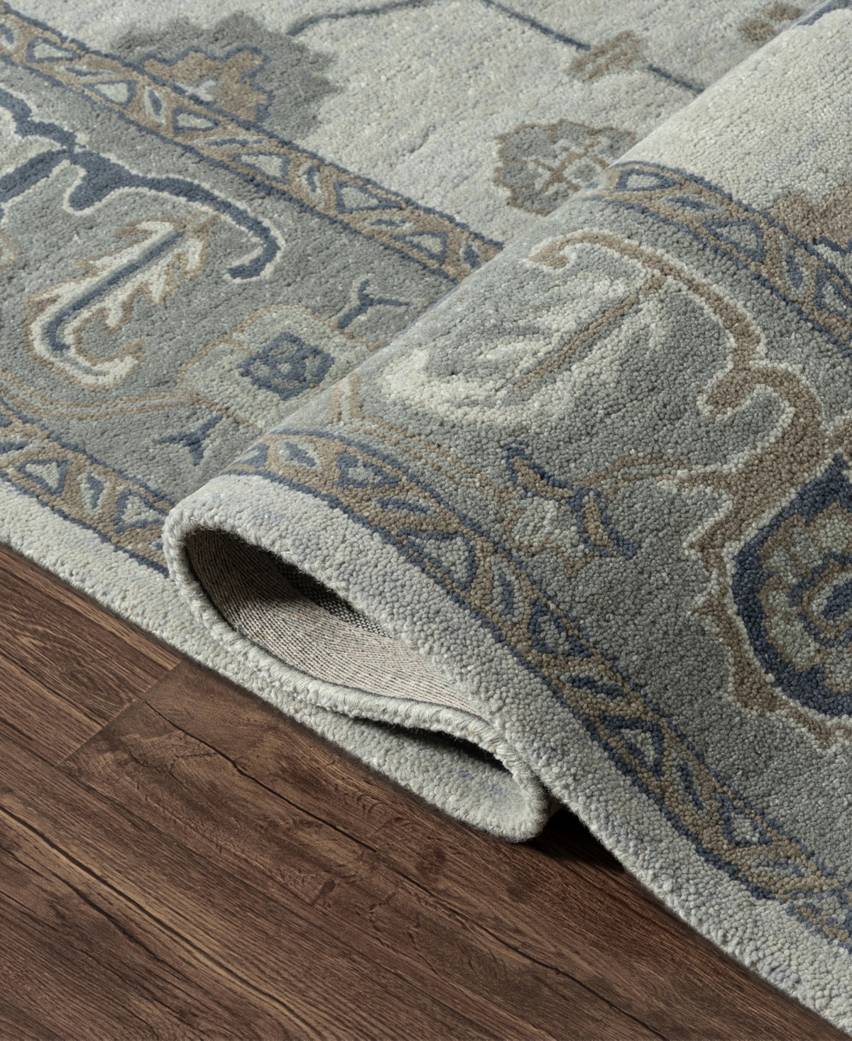 Lr Home Millie Eli-947 7'9"x9'9" Area Rug