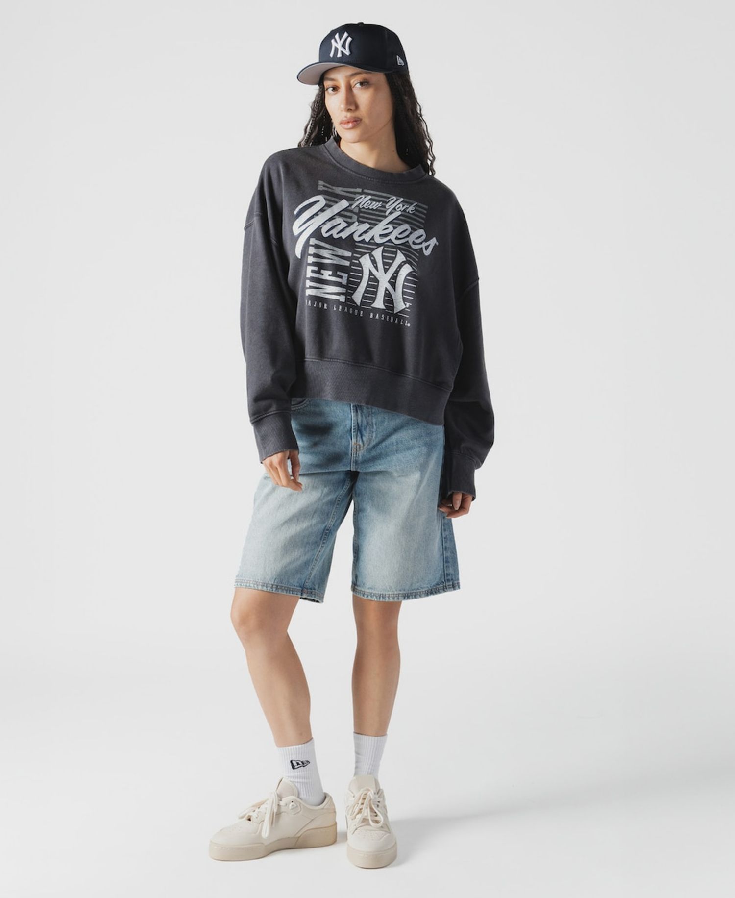 Women's Navy New York Yankees Boxy Mineral Wash Dolmen Sleeve Cropped Sweatshirt