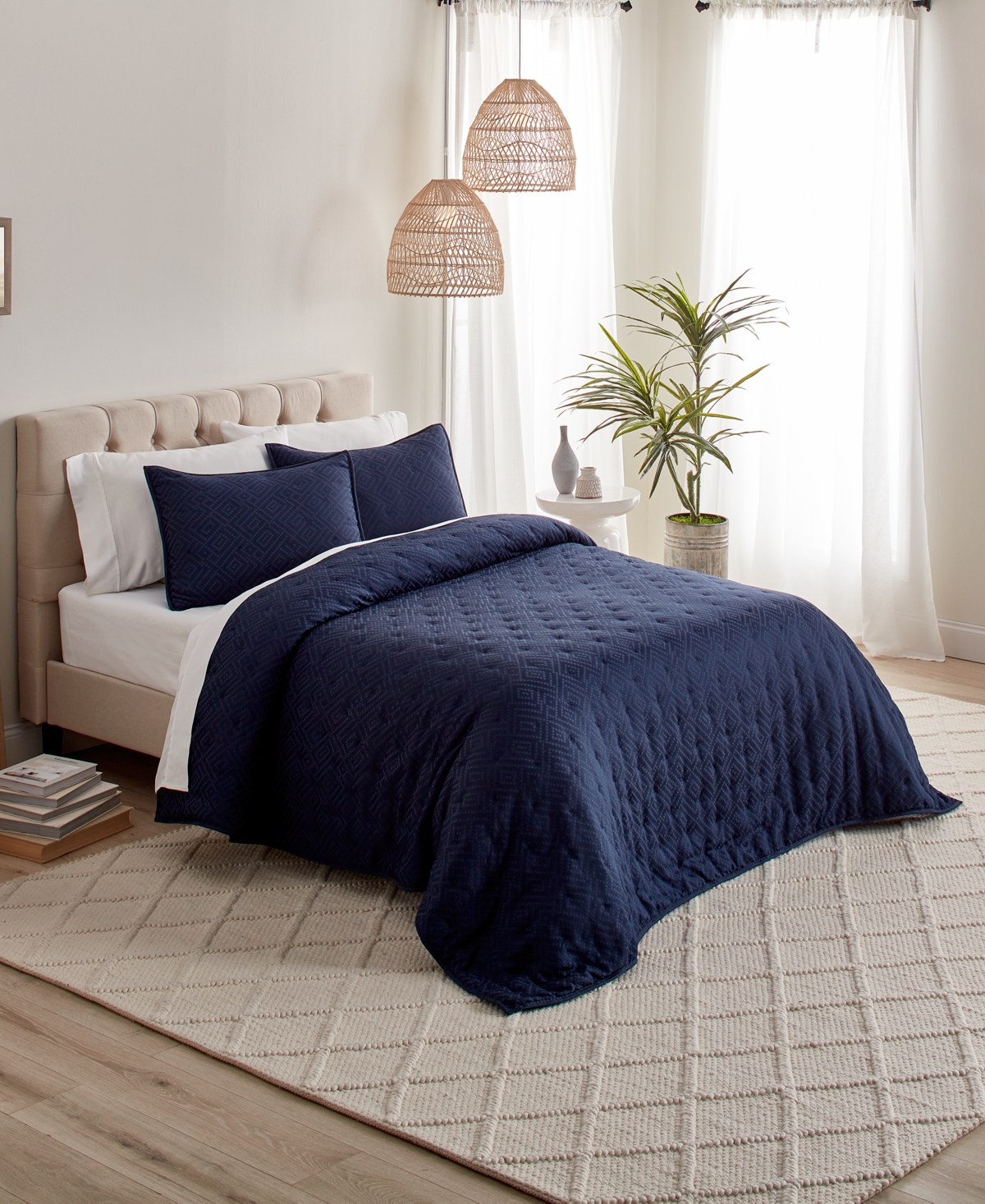 Anne Klein Torringford Jacquard 2-Piece Quilt Set, Twin
