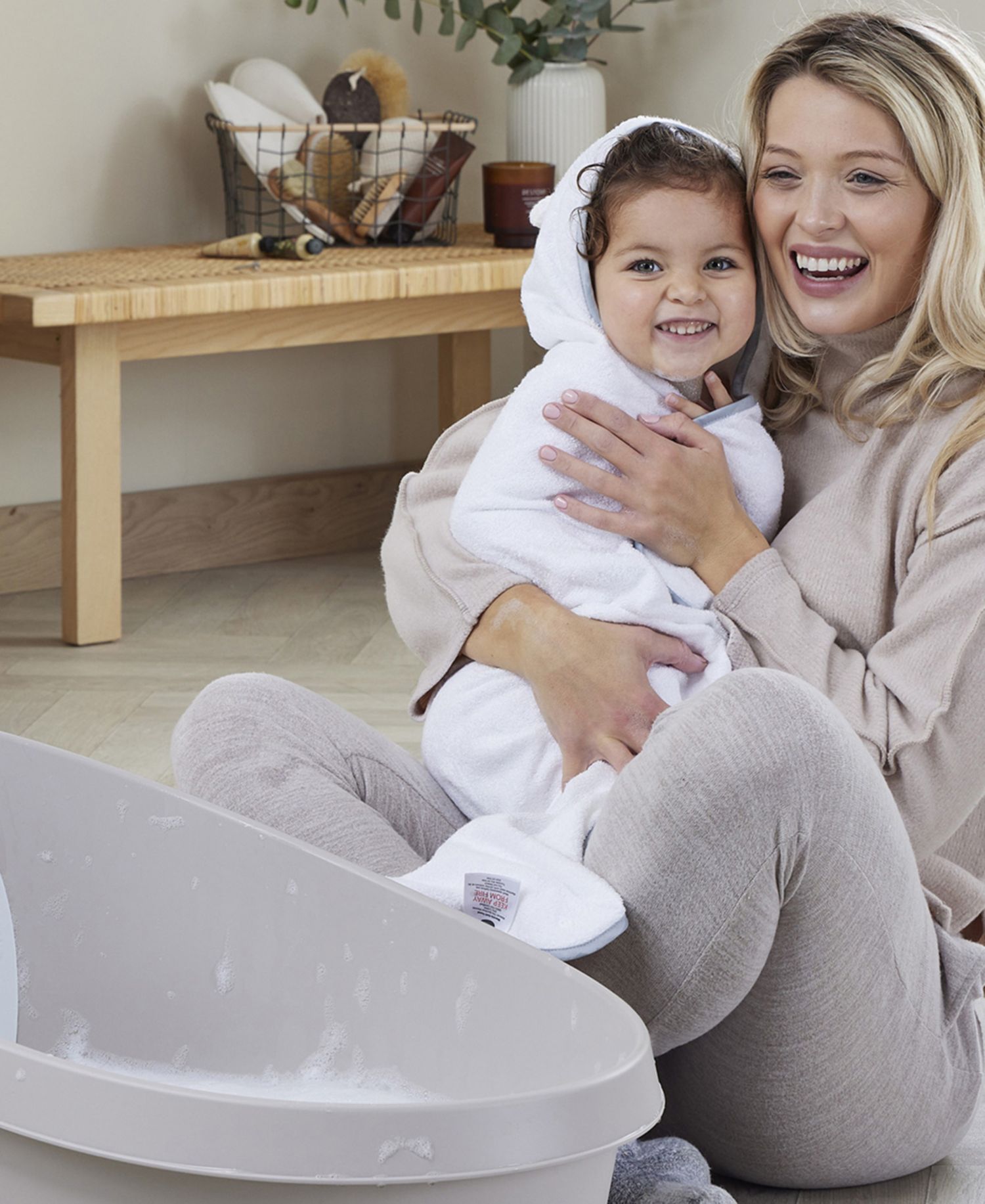 Baby Boys' and Baby Girls' Ergonomic Foam Backrest Bath Tub