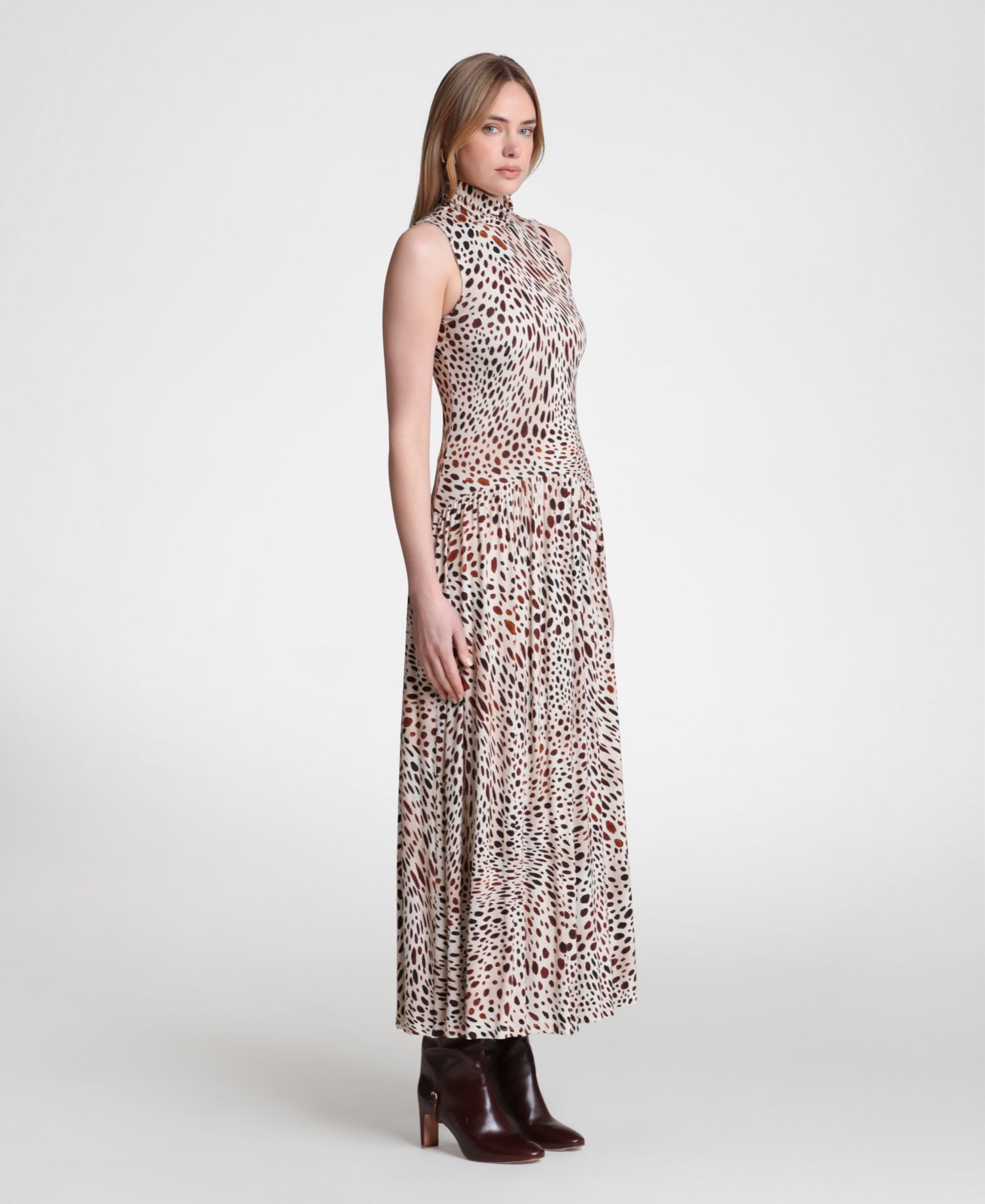 Women's Sleeveless Mock-Neck Maxi Dress