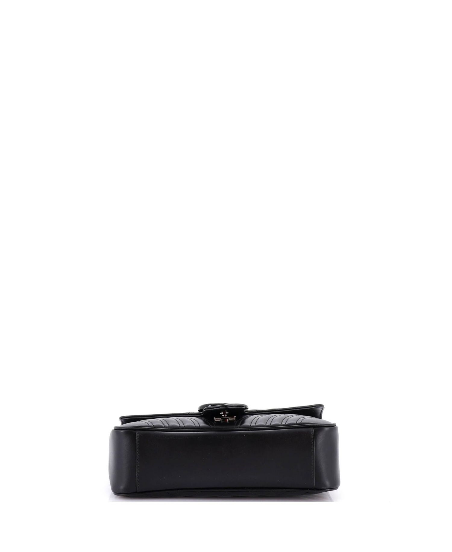 Medium GG Marmont Flap Bag Matelasse Leather