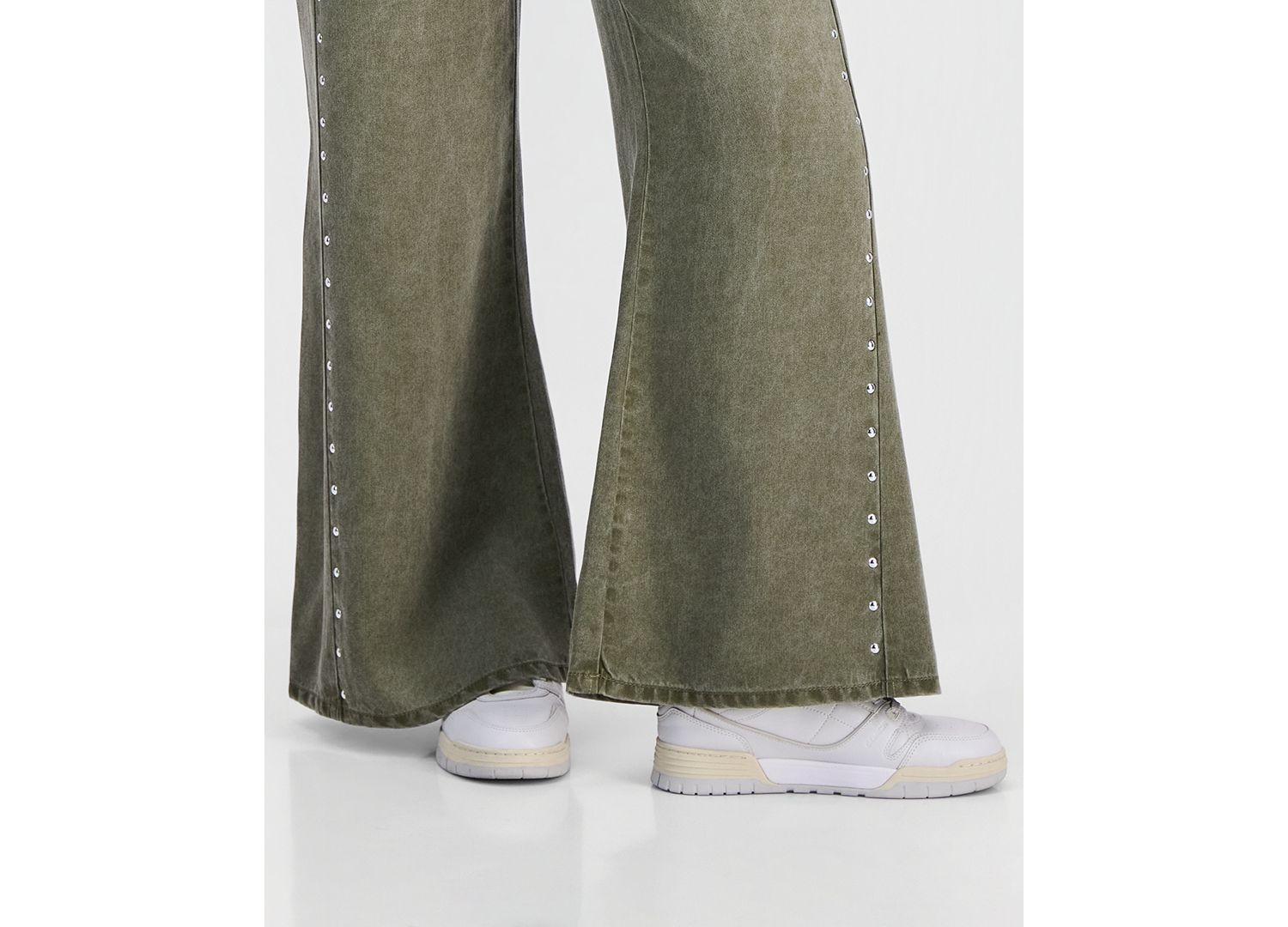 Juniors' High-Waisted Wide-Leg Studded Jeans