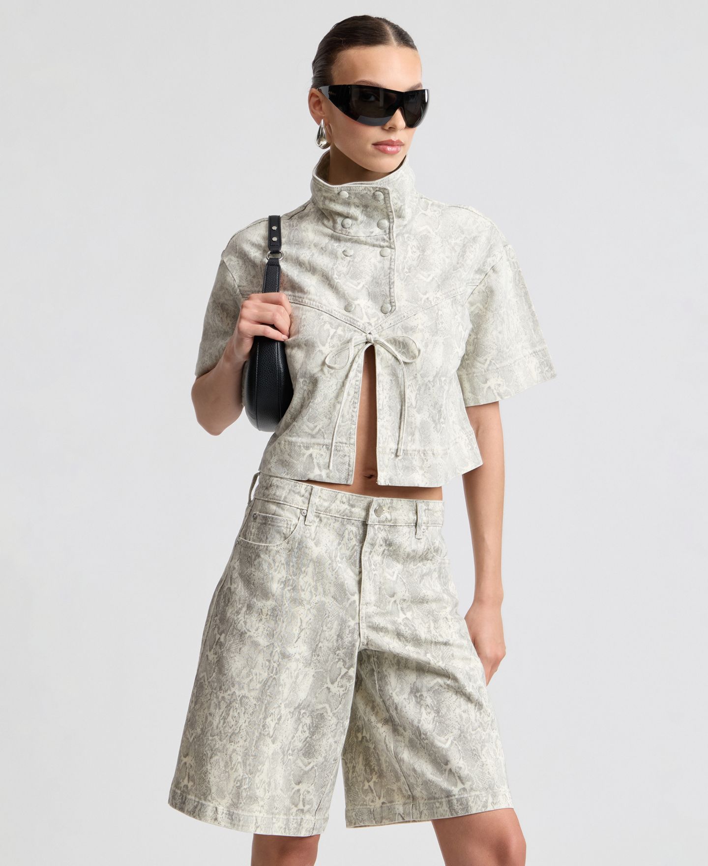 Женская куртка Avec Les Filles Snake Print Denim Jacket, цвет: Жёлтый кремовый — фото 6