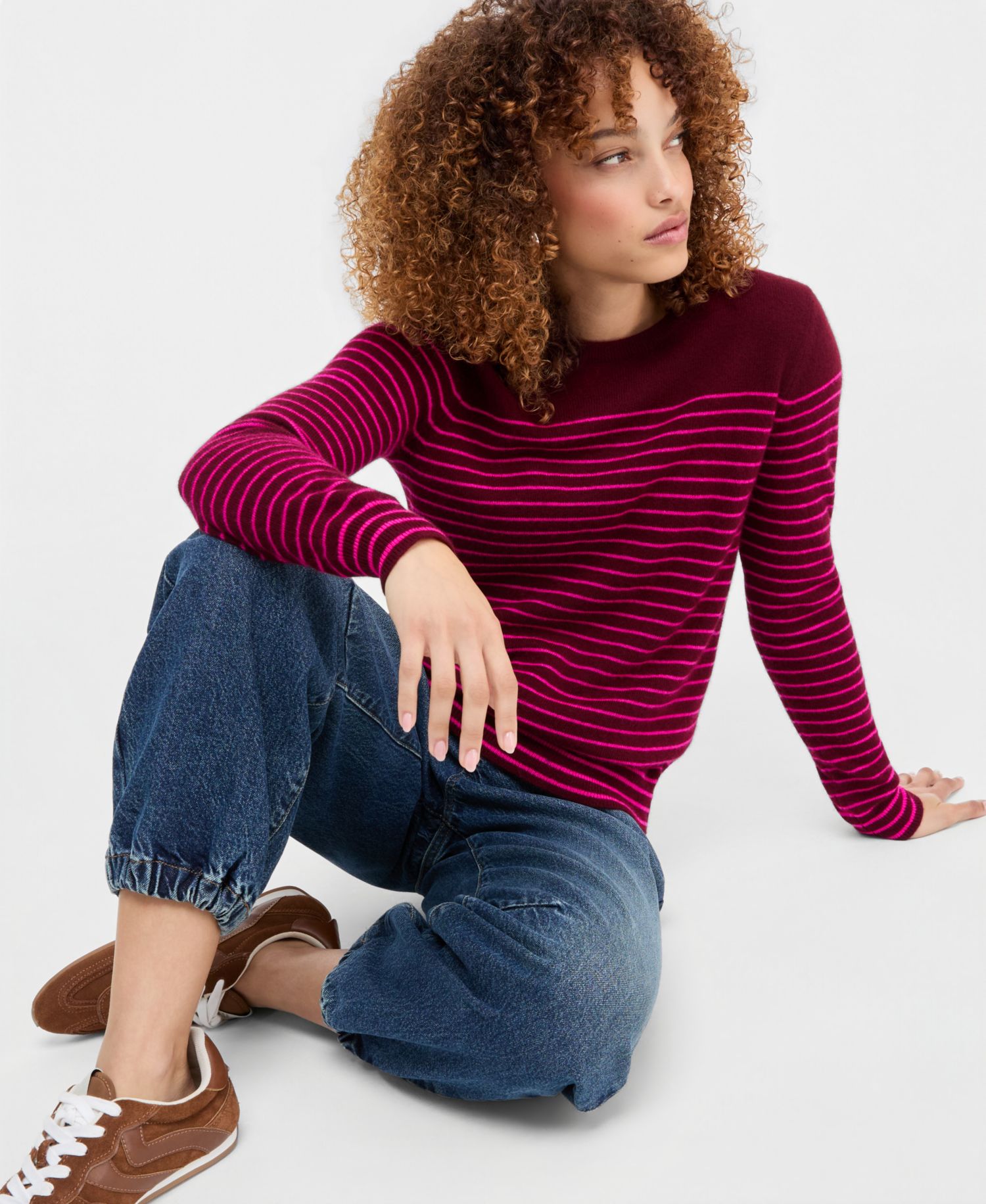 100% Cashmere Women's Petite Long-Sleeve Crewneck Sweater