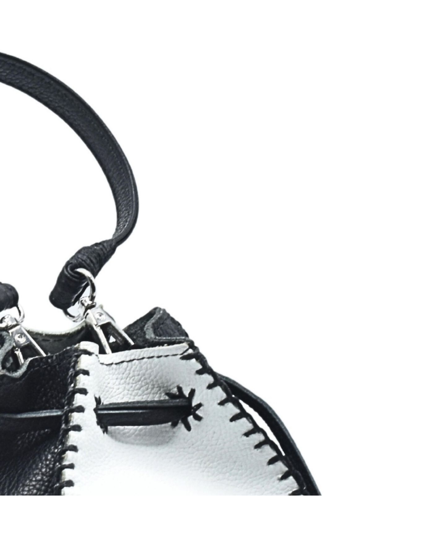 Сумка Carlos Falchi Mini Bucket Leather Pouch, цвет: Чёрный белый — фото 6