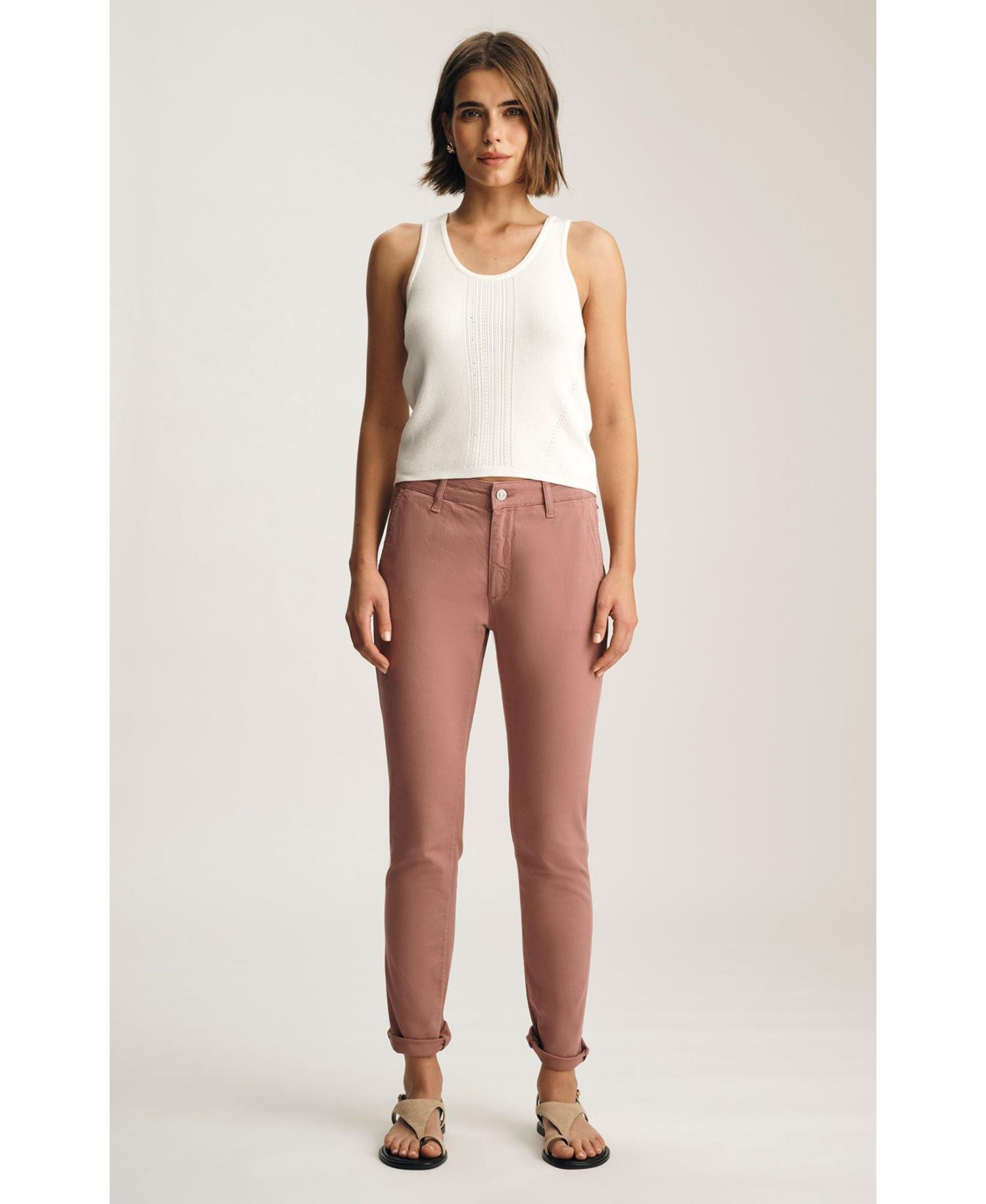 Women's Kathleen Mid Rise Boyfriend In Chino Old Magenta Twill