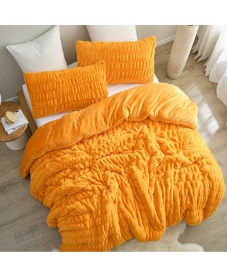Wrinkle Rolls Chunky Bunny -Oversized Comforter Set