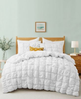 Modern Style Pintuck All-Season Comforter, King