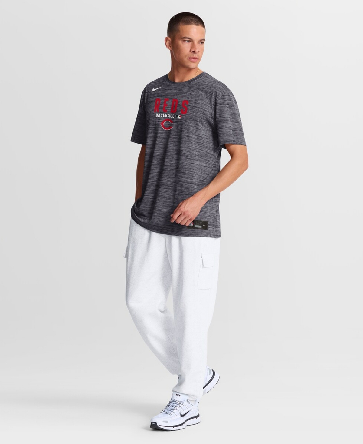 Nike Men's Cincinnati Reds Authentic Collection Velocity Dri-fit T-Shirt