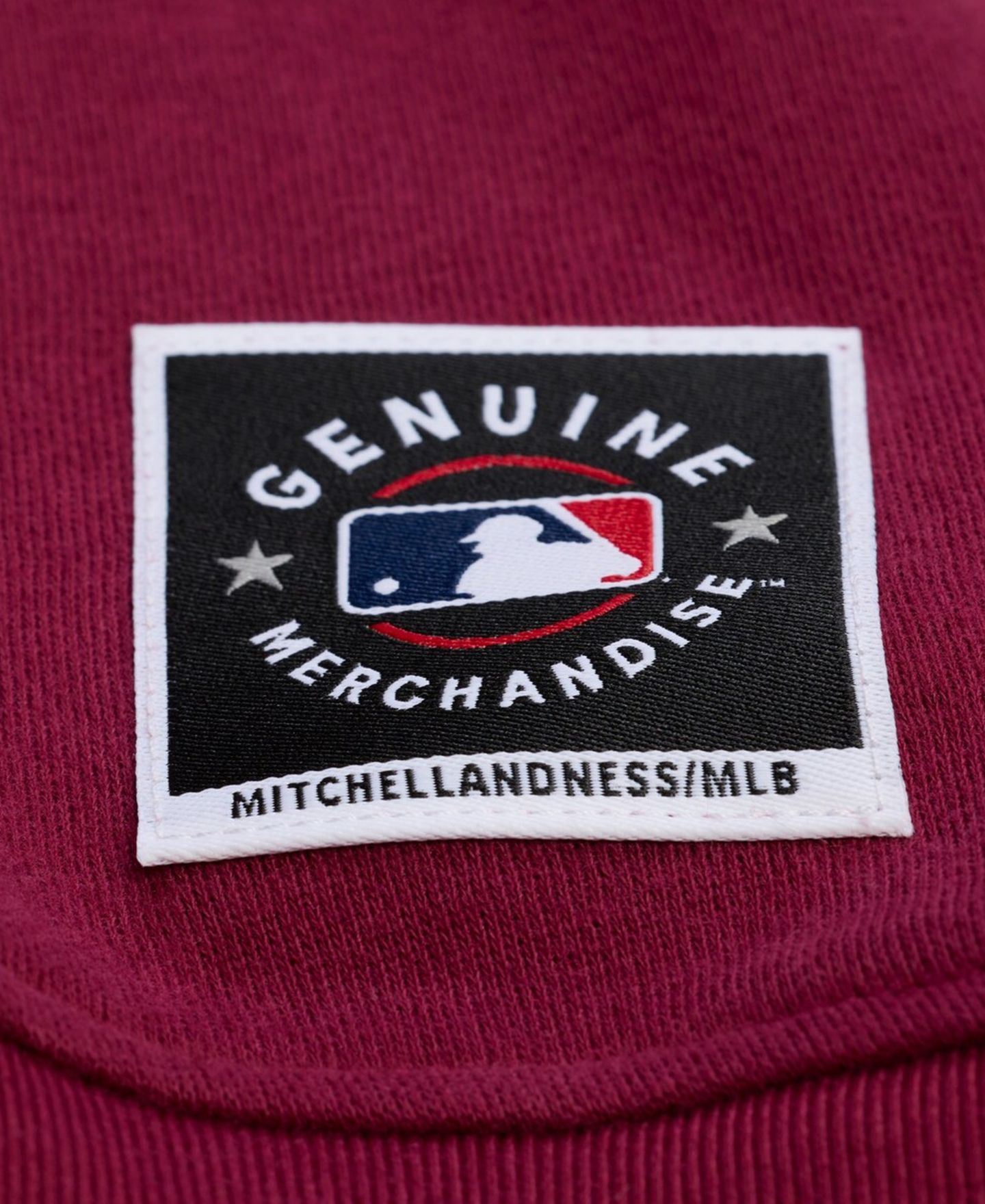 Женская толстовка Mitchell & Ness Burgundy Philadelphia Phillies Script — фото 2