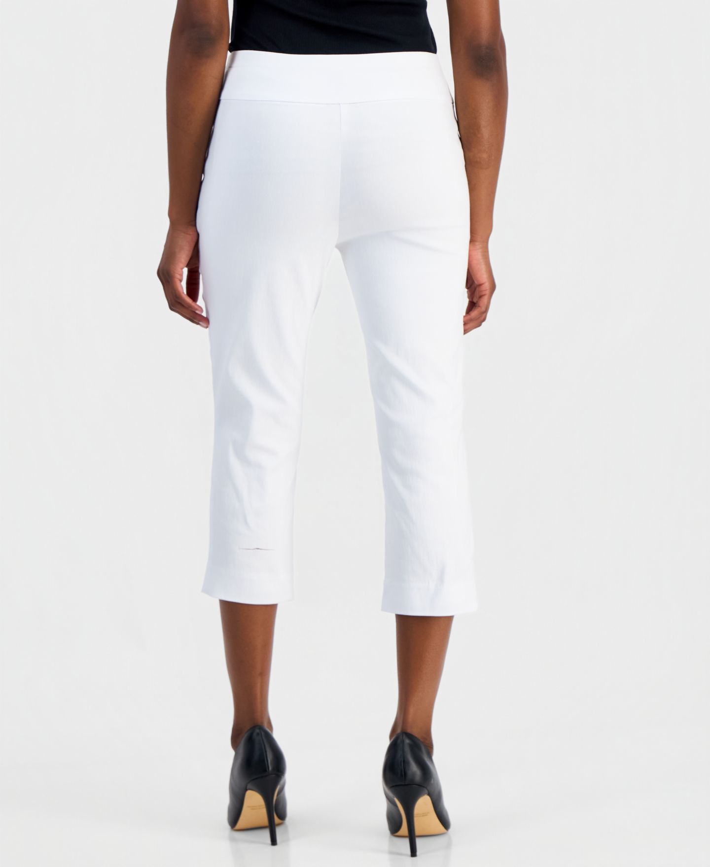 Женские брюки I.N.C. International Concepts Petite Tummy-Control Pull-On Capri, цвет: Яркий белый — фото 3