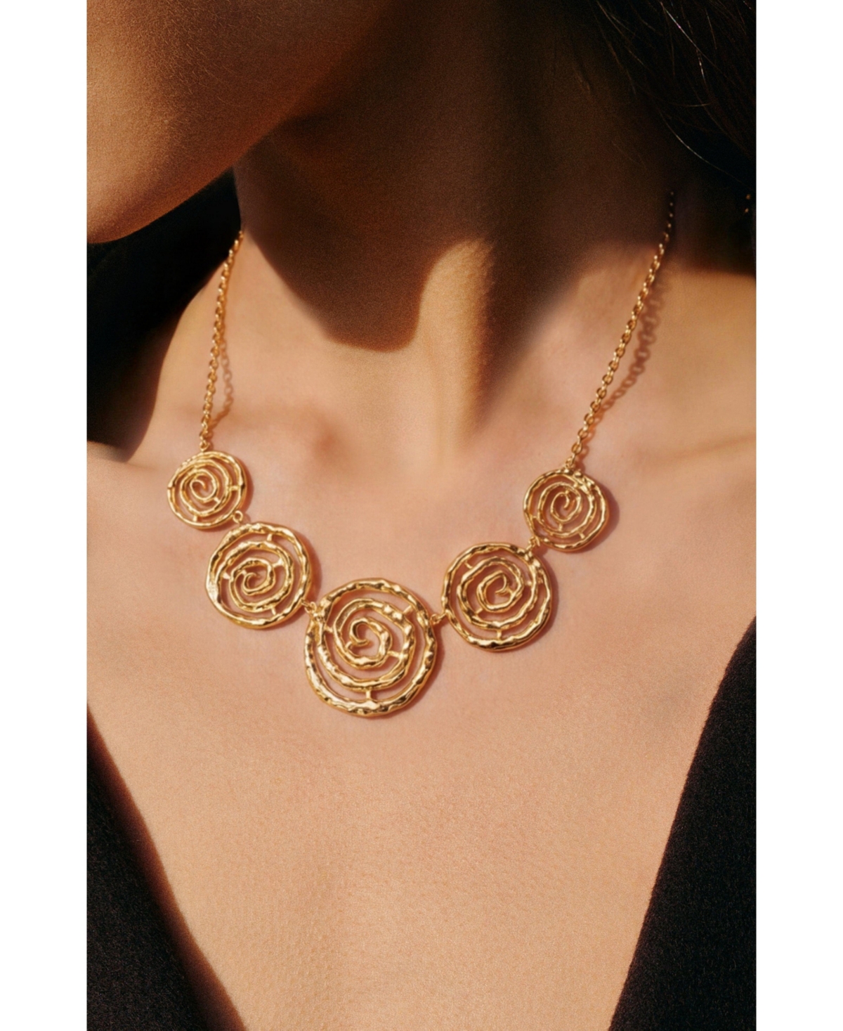 Retro Chic Eternal Spiral Small Necklace