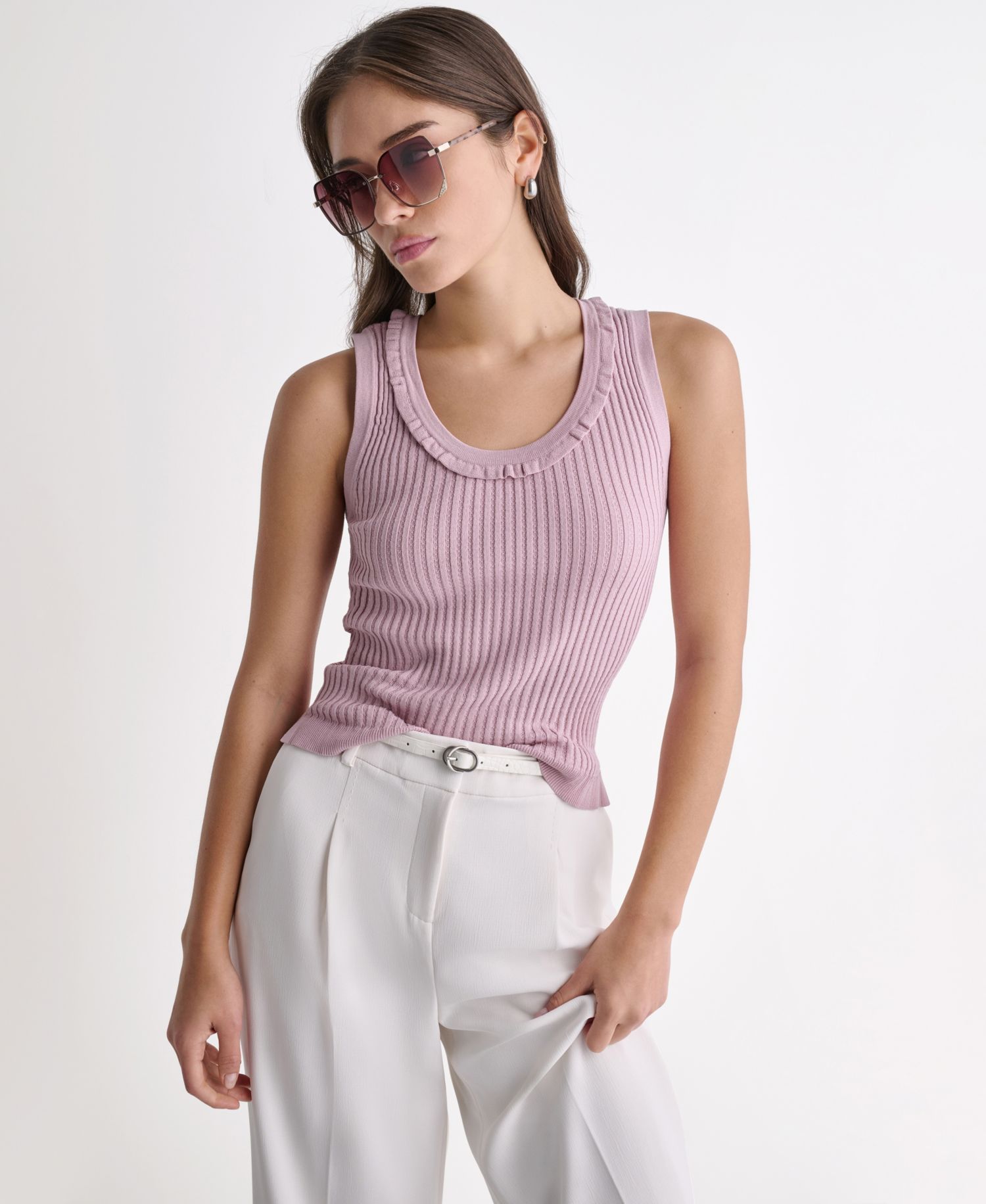 Women's Sleeveless Scoop Neck Knit Top