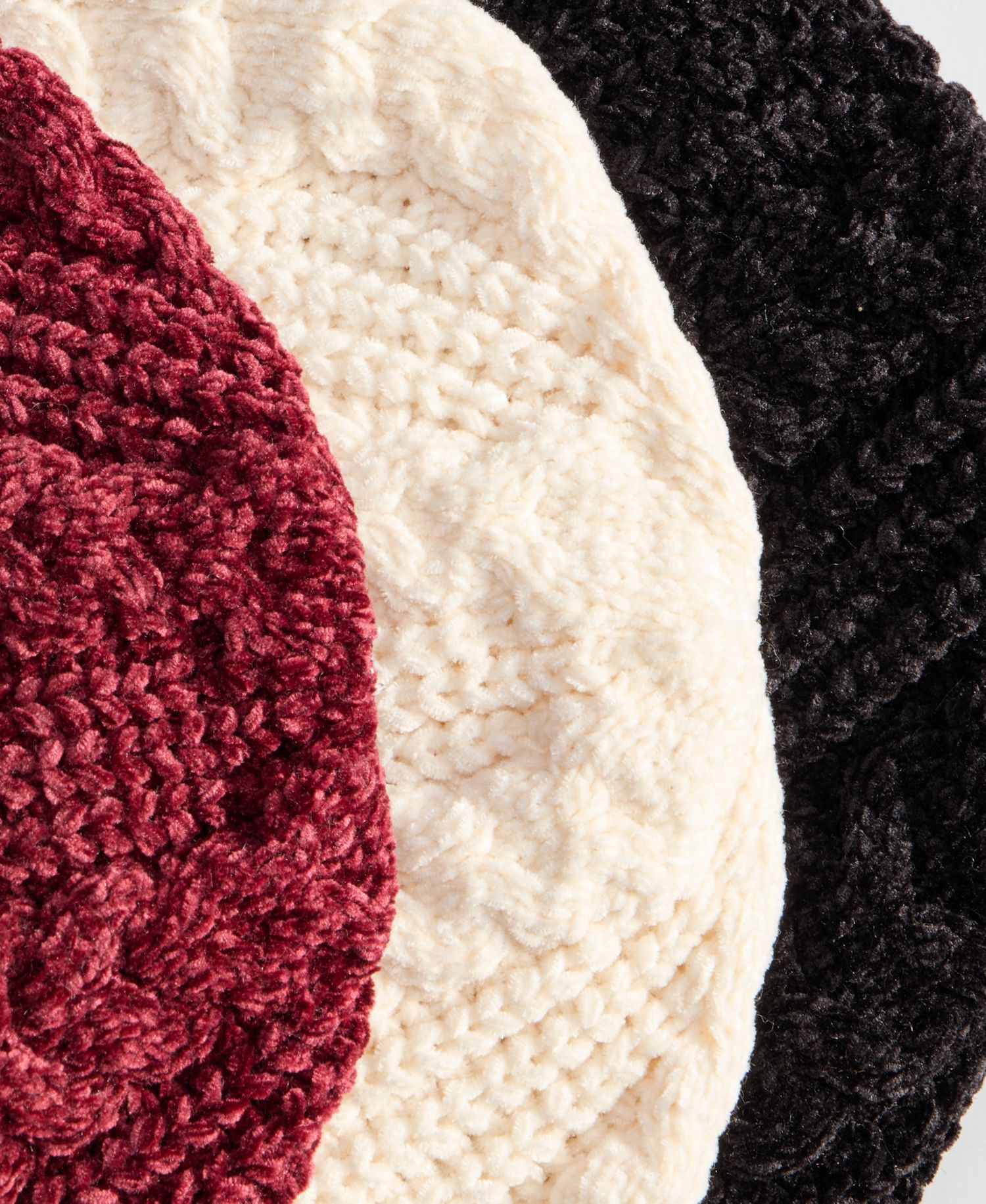 Women's Slouchy Chenille Cable-Knit Cabbie Hat