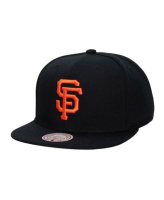 Men's and Women's Black San Francisco Giants Side Logo Snapback Hat