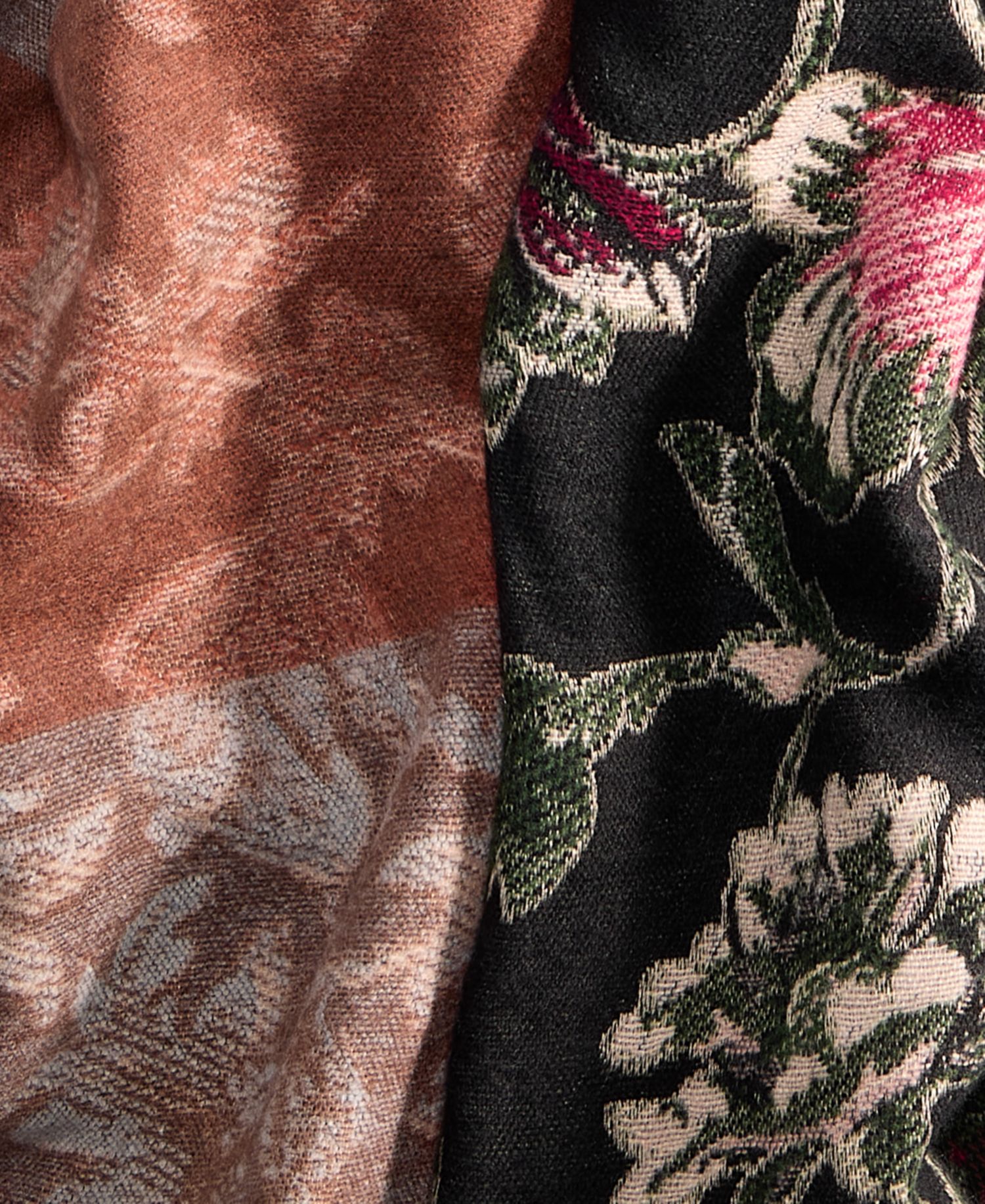 Women's Floral Leaf Jacquard Wrap Scarf