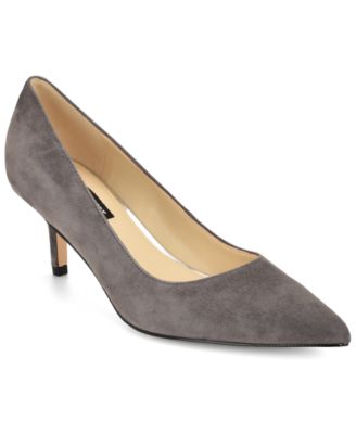 Women's Arlene Pointed Toe Kitten Heel Pumps