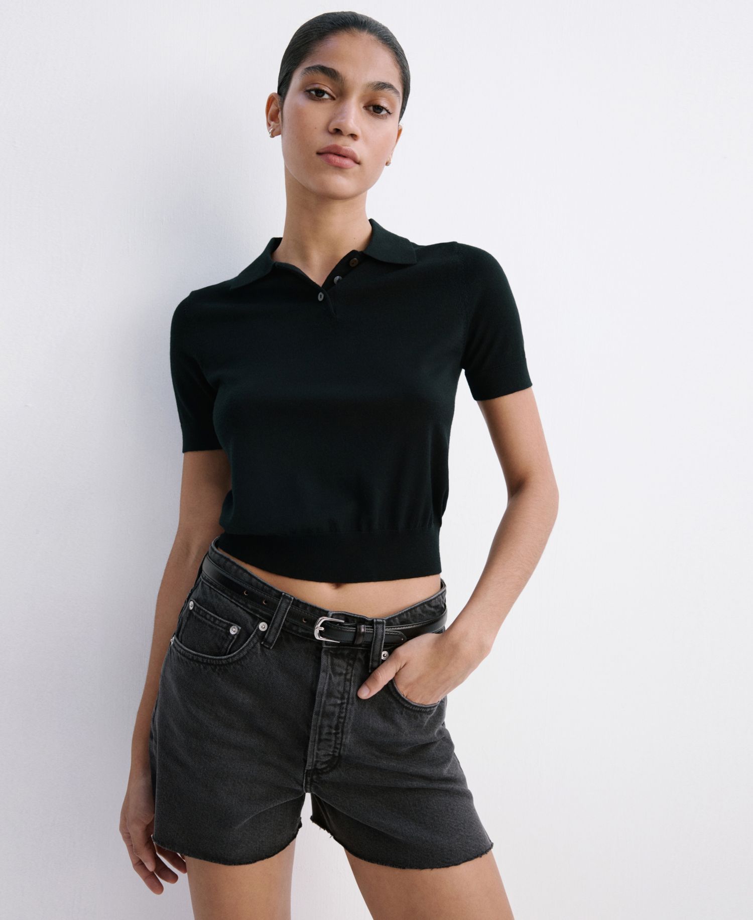 Women's Frayed Hem Denim Shorts