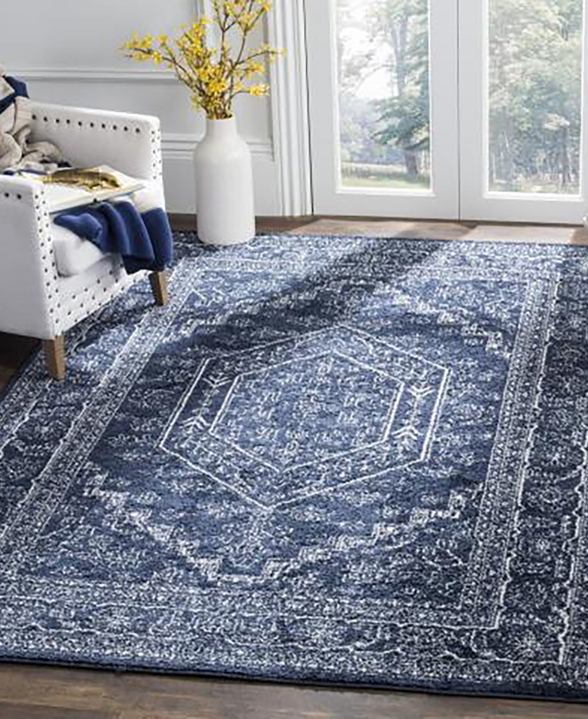 Safavieh Adirondack 108 Navy and Ivory 5'1" x 7'6" Area Rug
