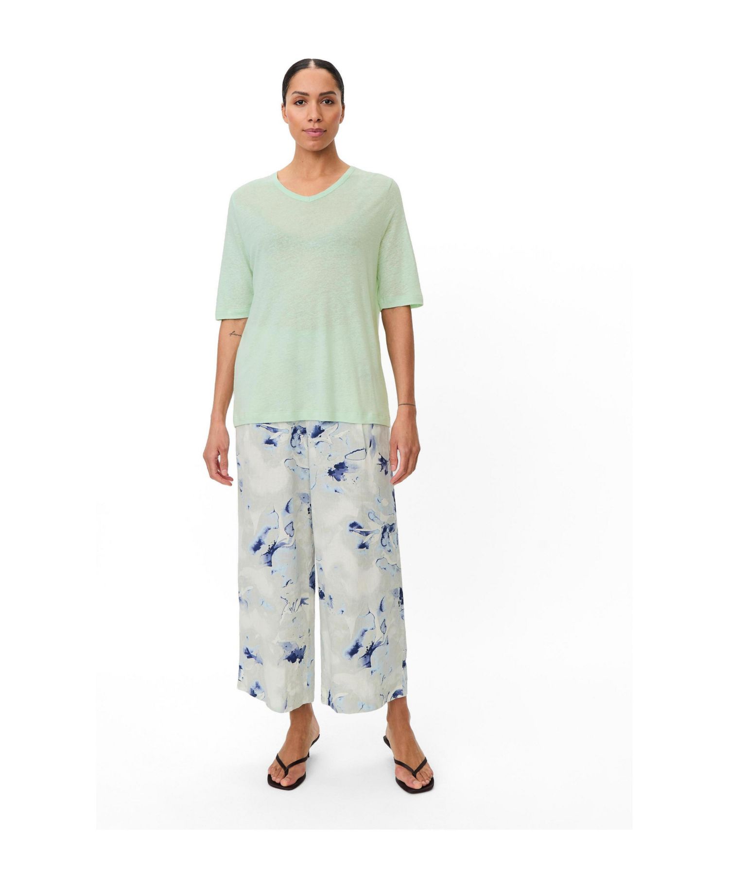 Women's Maballumi Relaxed V-Neck T-Shirt