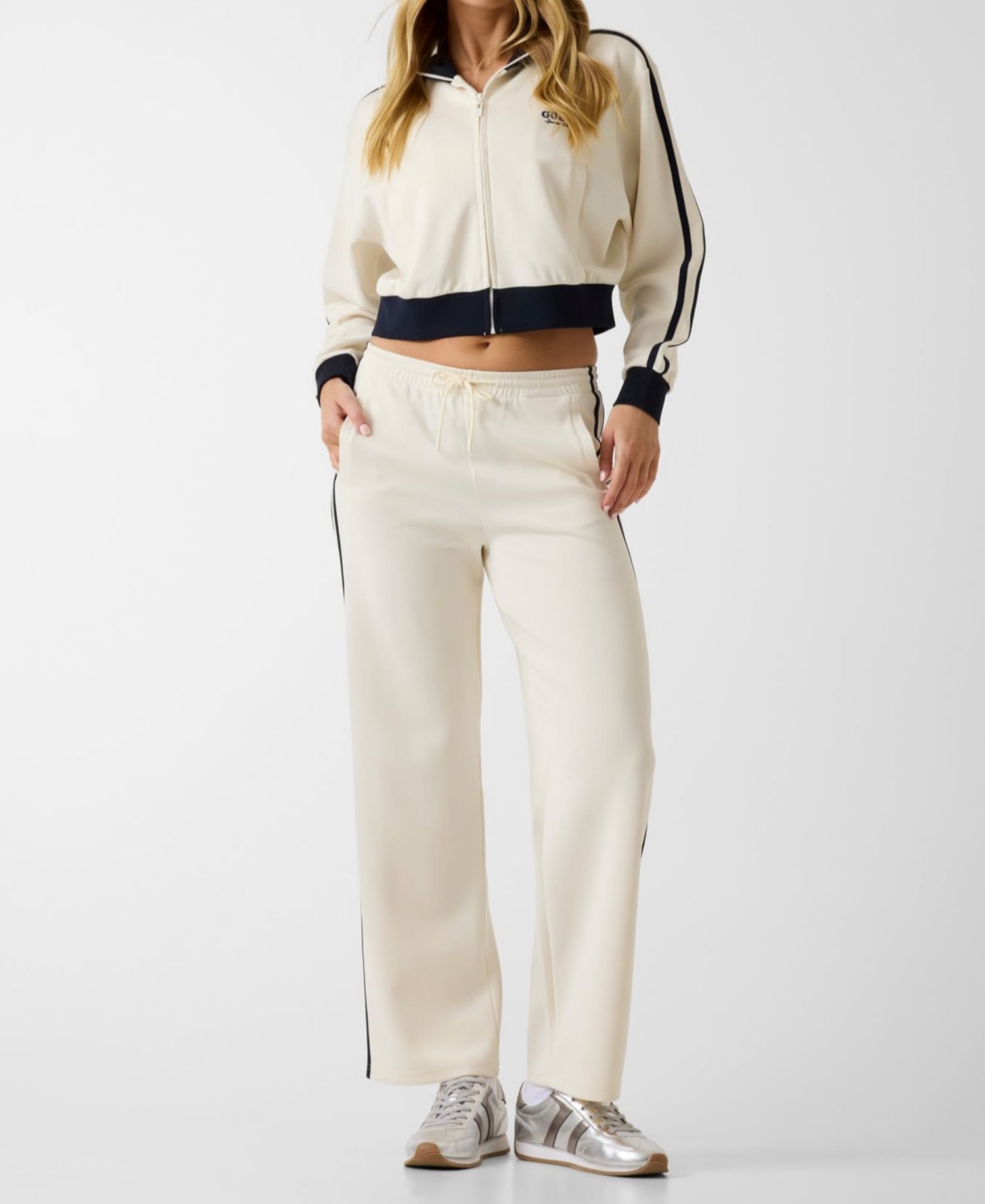 Women's Hoshi Full-Zip Cropped Sweatshirt