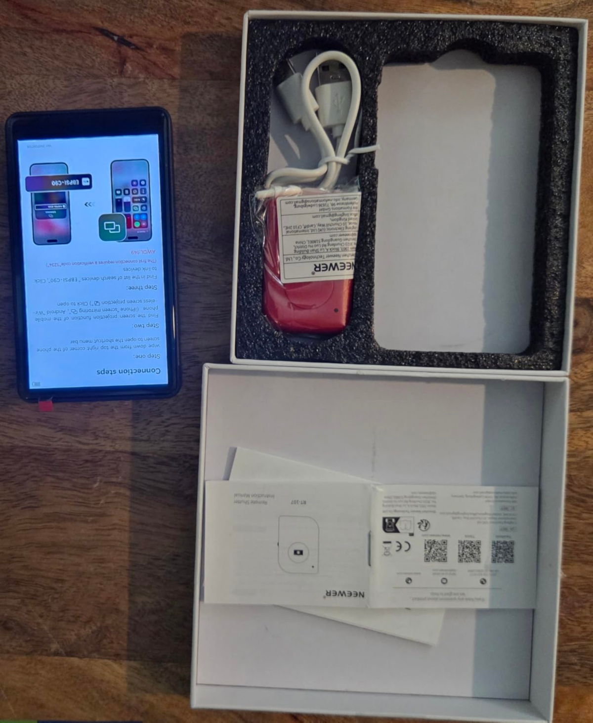 Neewer M4B Vlog Monitor with 1500mAh for select iPhone models