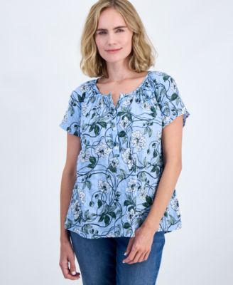 Petite Floral Seersucker Short-Flutter-Sleeve Blouse