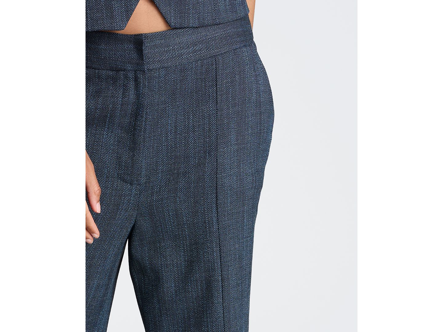 Женские брюки Kenneth Cole High-Rise Slit Flare, цвет: Синий — фото 4