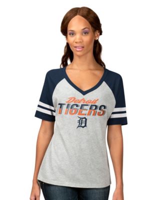 Women's Heather Gray Detroit Tigers Goal Line Raglan V-Neck T-Shirt