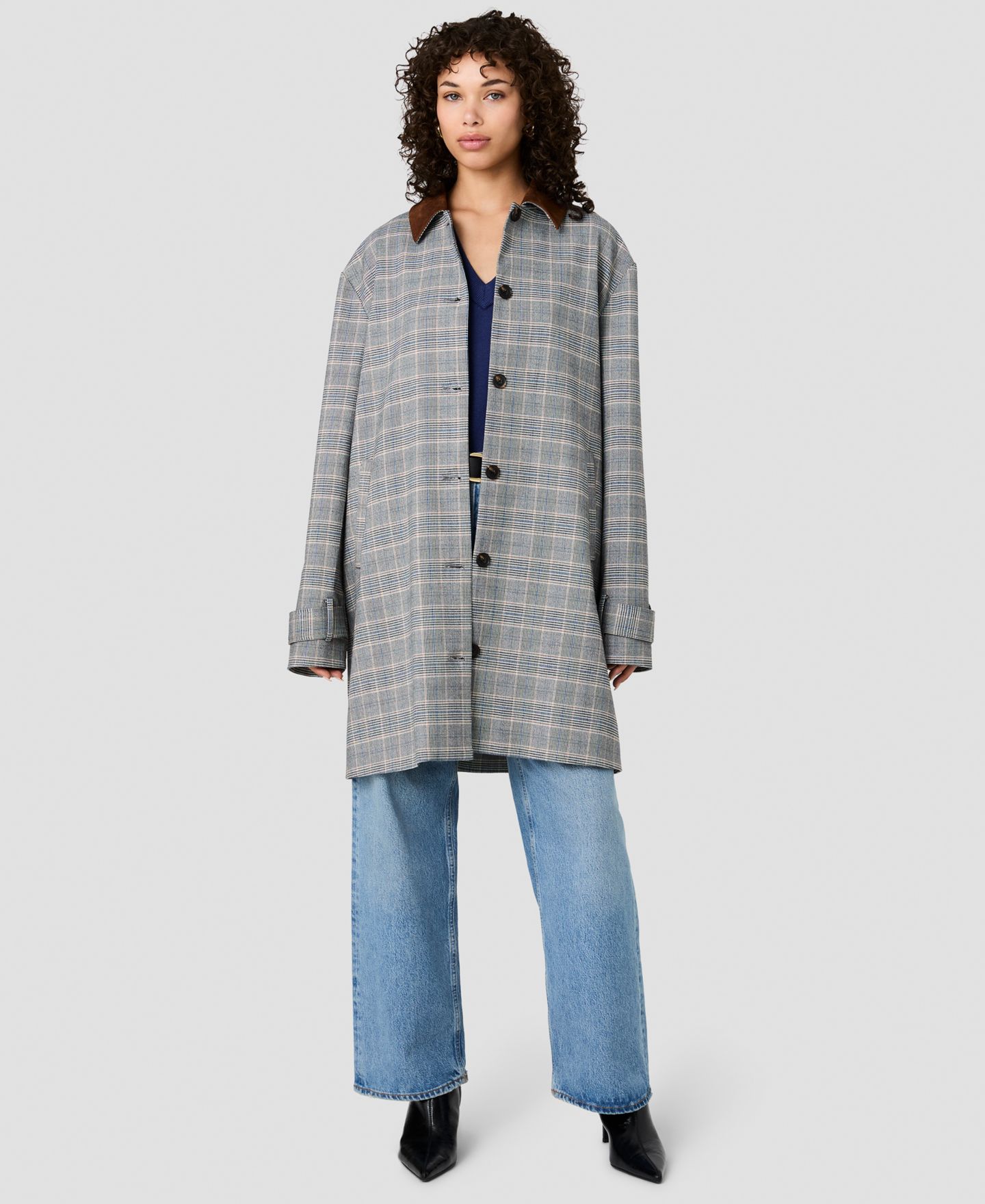Женская куртка French Connection Collared Relaxed Oversized Midi, цвет: Чёрный / Синий разноцветный клетчатый — фото 3