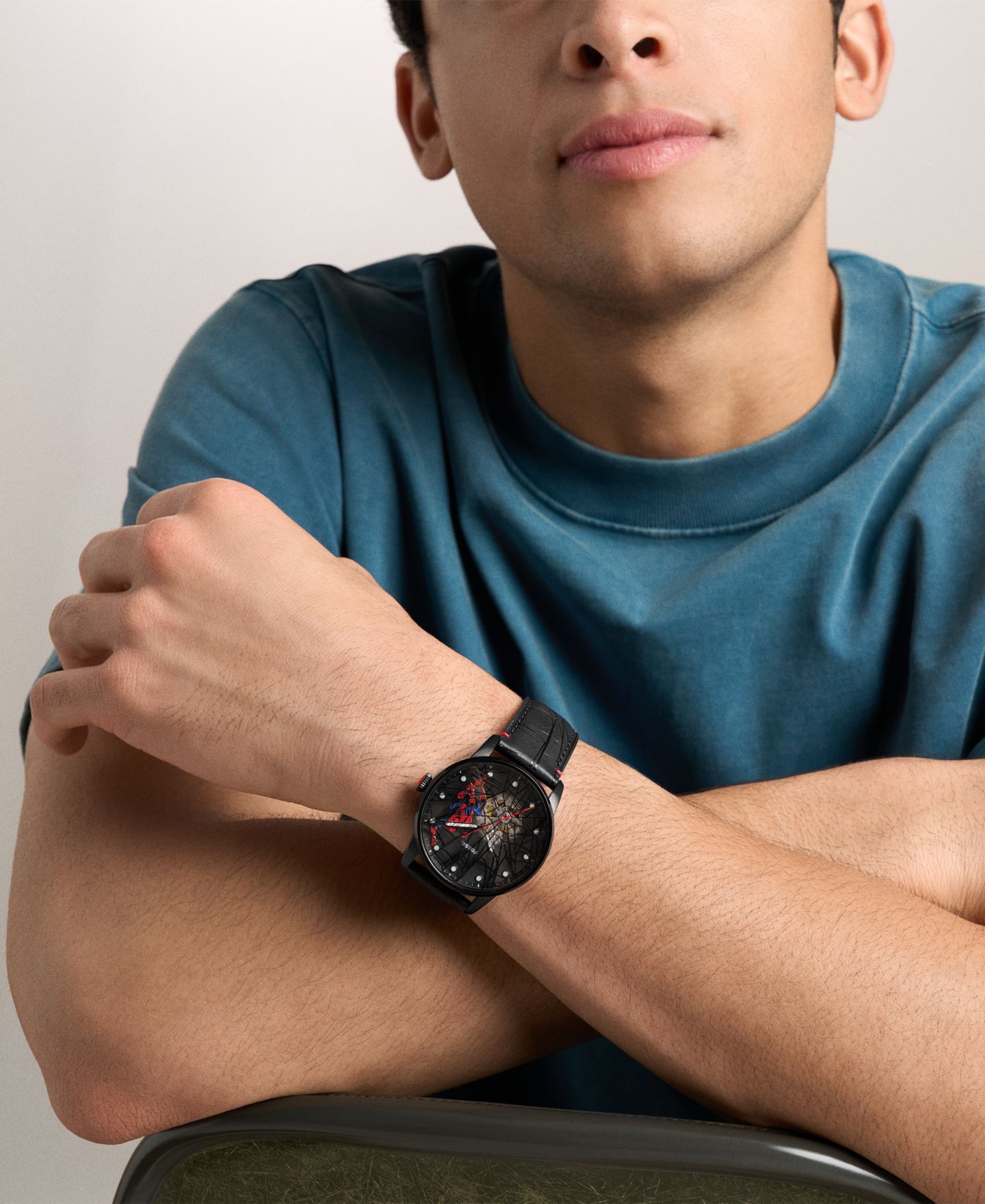 Мужские часы Fossil Marvel x Limited-Edition Spider Man Watch 42mm — фото 6
