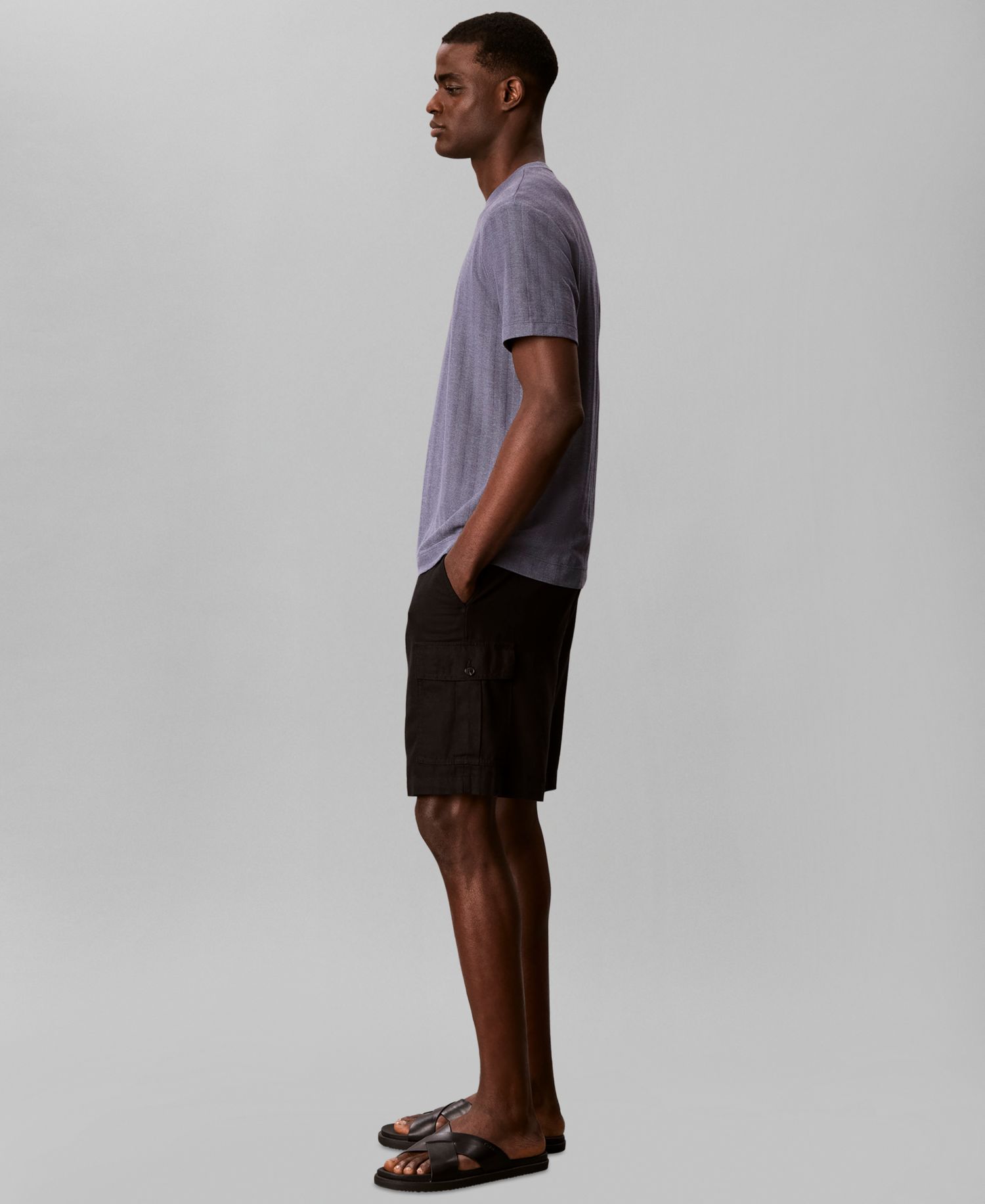 Men's Vertical Stripe Textured Crewneck T-Shirt