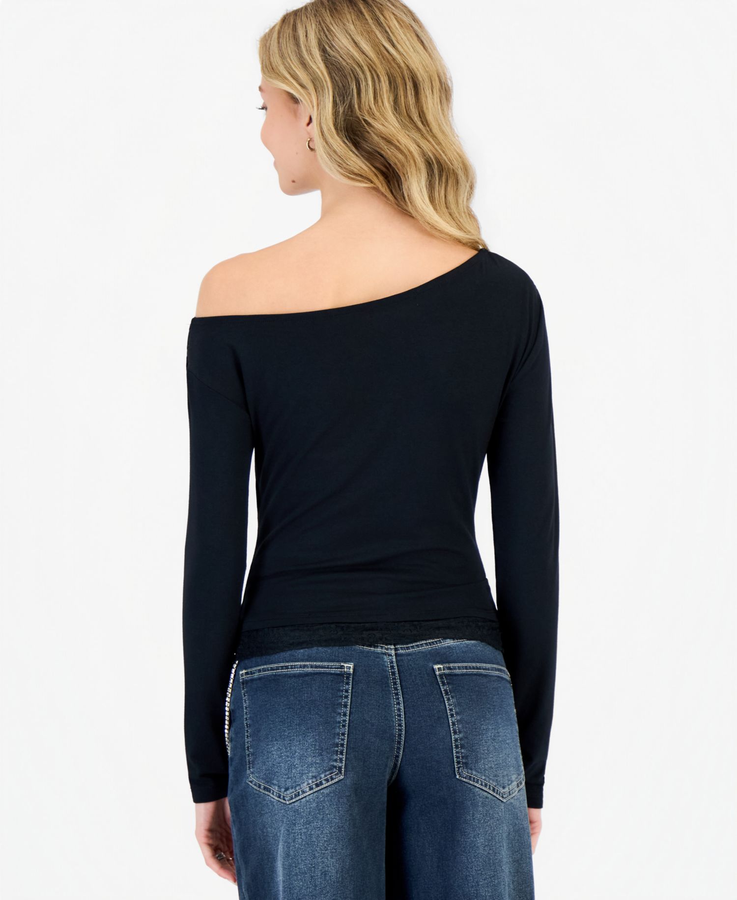 Juniors' Off-the-Shoulder Long-Sleeve Top